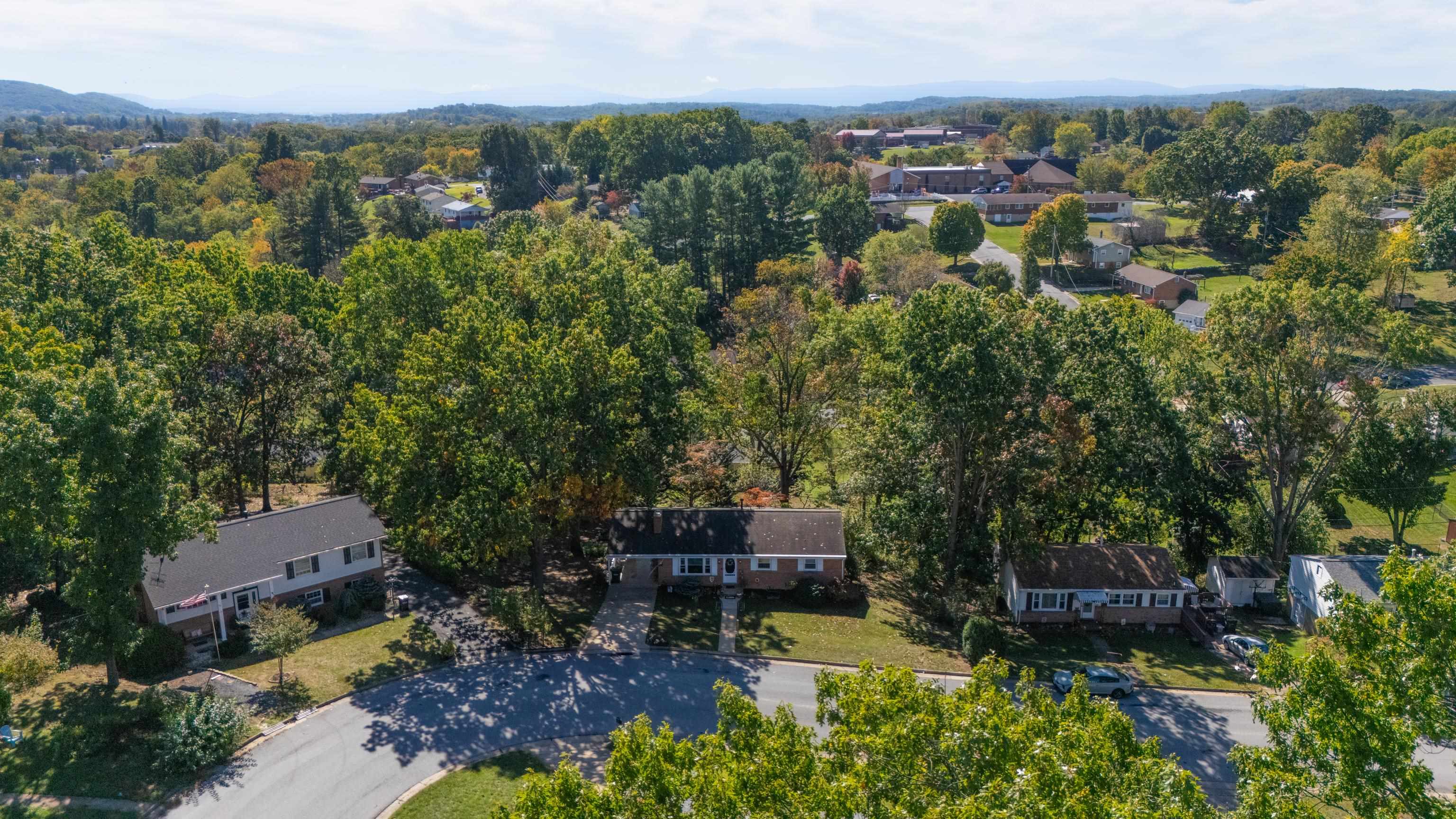 93 HUDSON AVE, STAUNTON, Virginia 24401, 4 Bedrooms Bedrooms, ,2 BathroomsBathrooms,Residential,93 HUDSON AVE,682739 MLS # 682739 93 HUDSON AVE, STAUNTON, Virginia 24401, 4 Bedrooms Bedrooms, ,2 BathroomsBathrooms,Residential,93 HUDSON AVE,682739 MLS # 682739