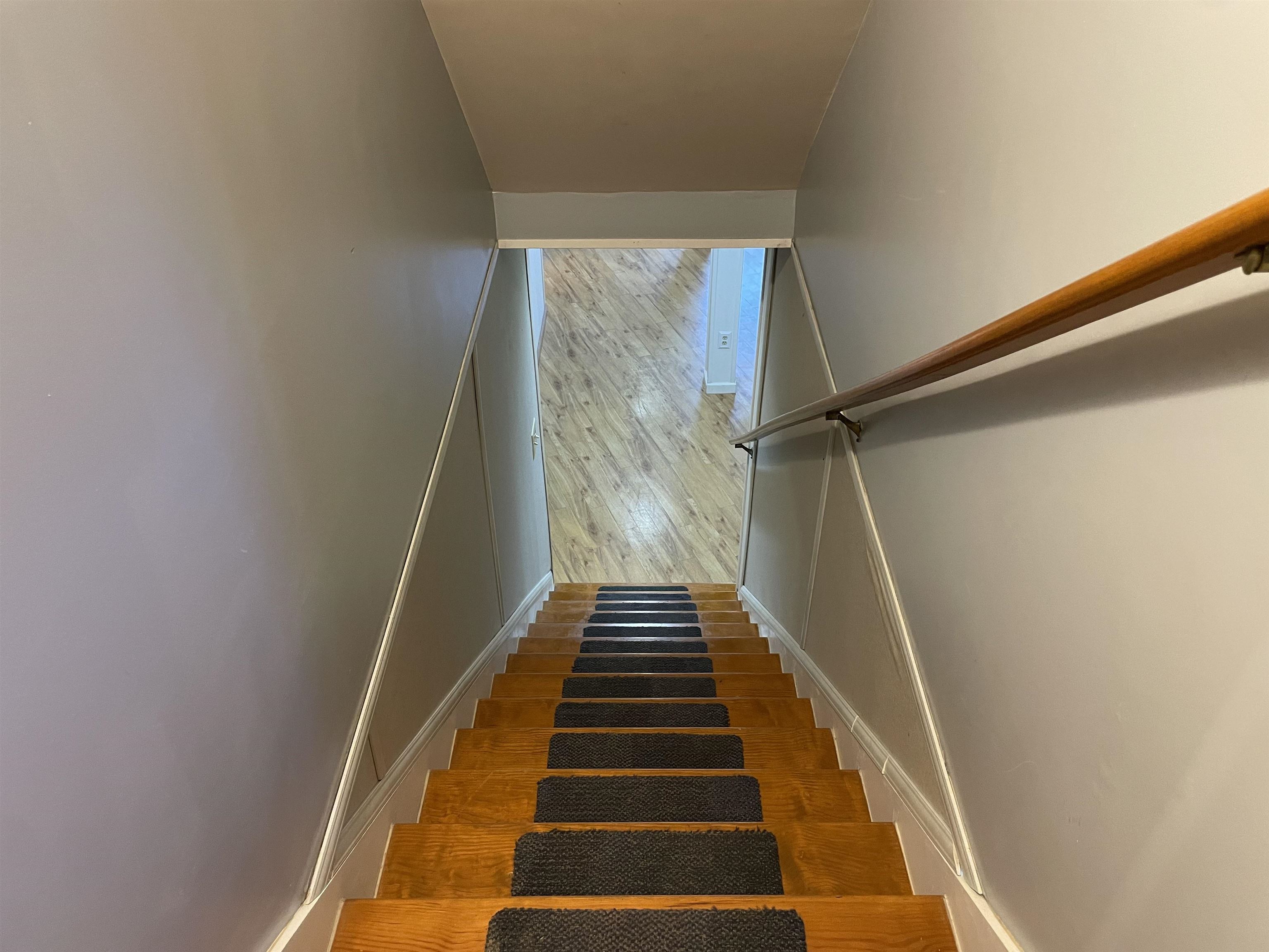 201 ROBIN HOOD RD, STAUNTON, Virginia 24401, 3 Bedrooms Bedrooms, ,2 BathroomsBathrooms,Residential,201 ROBIN HOOD RD,682742 MLS # 682742 201 ROBIN HOOD RD, STAUNTON, Virginia 24401, 3 Bedrooms Bedrooms, ,2 BathroomsBathrooms,Residential,201 ROBIN HOOD RD,682742 MLS # 682742