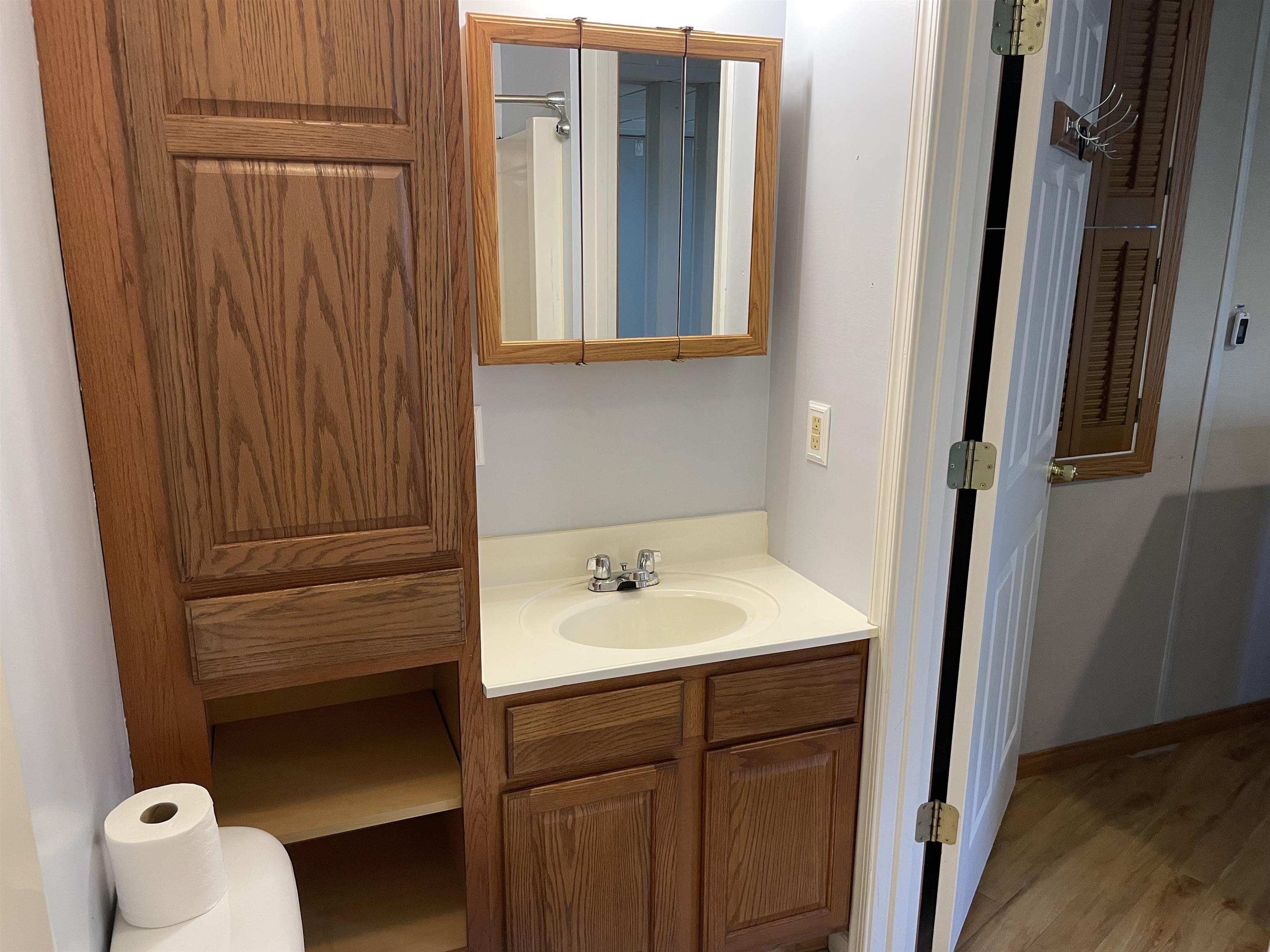 201 ROBIN HOOD RD, STAUNTON, Virginia 24401, 3 Bedrooms Bedrooms, ,2 BathroomsBathrooms,Residential,201 ROBIN HOOD RD,682742 MLS # 682742 201 ROBIN HOOD RD, STAUNTON, Virginia 24401, 3 Bedrooms Bedrooms, ,2 BathroomsBathrooms,Residential,201 ROBIN HOOD RD,682742 MLS # 682742