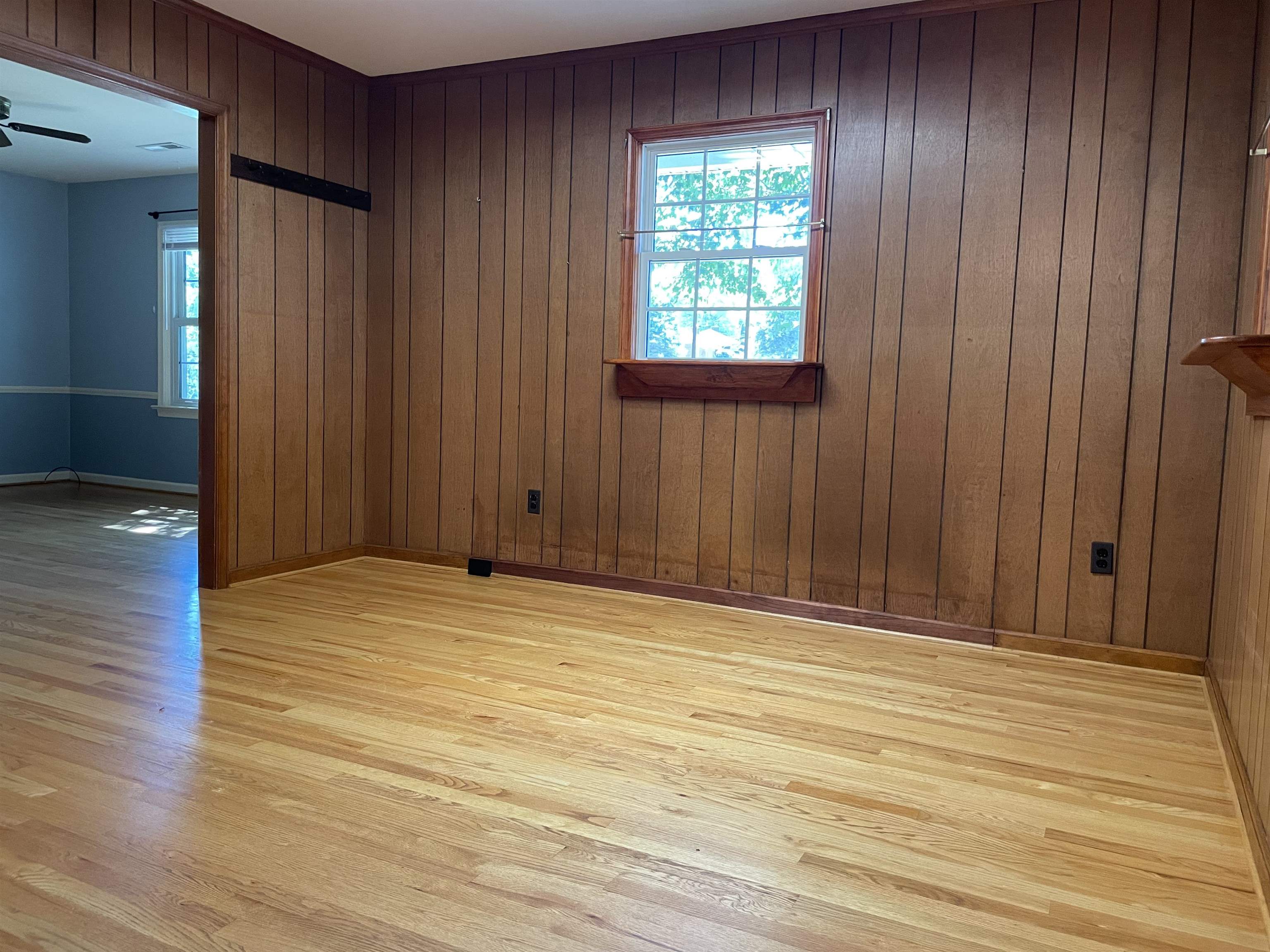 201 ROBIN HOOD RD, STAUNTON, Virginia 24401, 3 Bedrooms Bedrooms, ,2 BathroomsBathrooms,Residential,201 ROBIN HOOD RD,682742 MLS # 682742 201 ROBIN HOOD RD, STAUNTON, Virginia 24401, 3 Bedrooms Bedrooms, ,2 BathroomsBathrooms,Residential,201 ROBIN HOOD RD,682742 MLS # 682742