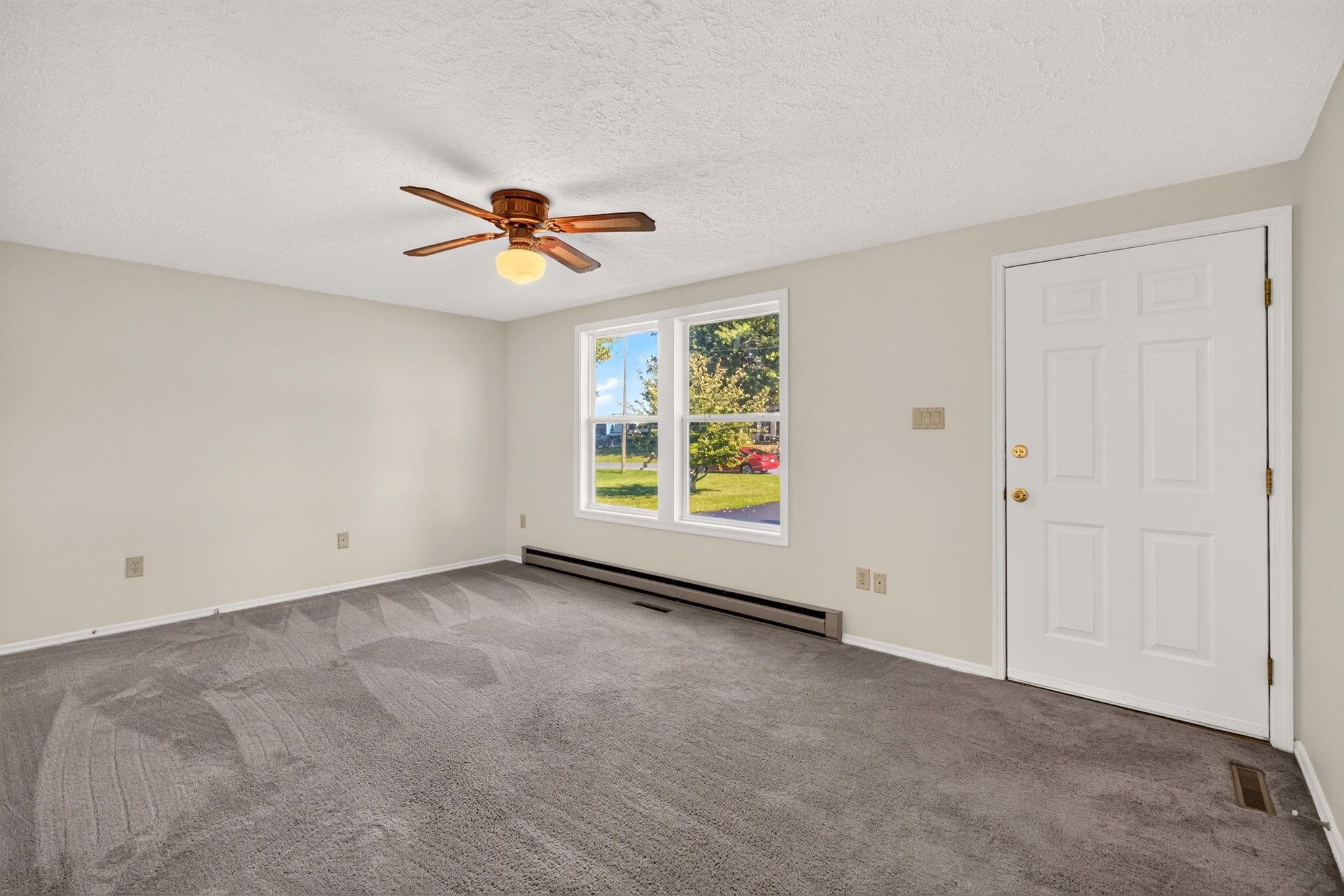1801 GUM AVE, GROTTOES, Virginia 24441, 3 Bedrooms Bedrooms, ,1 BathroomBathrooms,Residential,1801 GUM AVE,682743 MLS # 682743