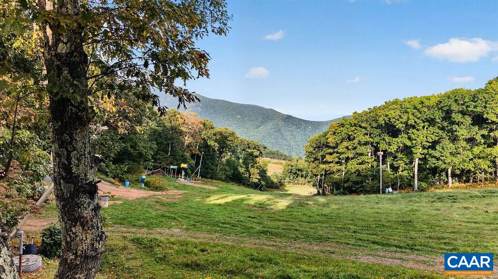 108 EAGLES CT CONDOS, WINTERGREEN RESORT, Virginia 22967, 2 Bedrooms Bedrooms, ,1 BathroomBathrooms,Residential,108 EAGLES CT CONDOS,682658 MLS # 682658
