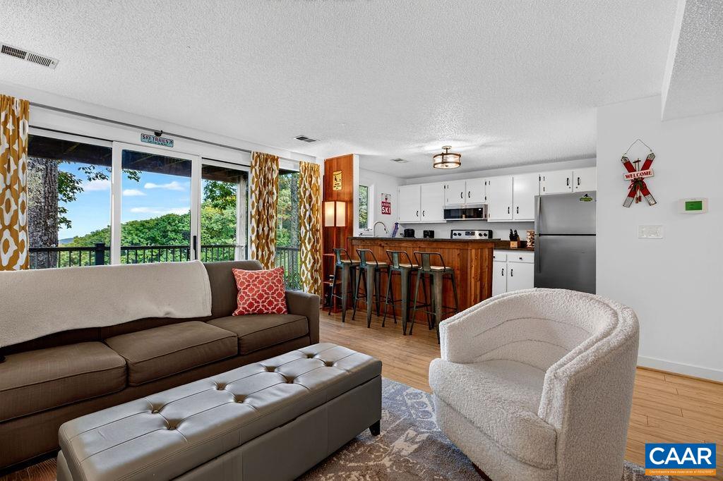 108 EAGLES CT CONDOS, WINTERGREEN RESORT, Virginia 22967, 2 Bedrooms Bedrooms, ,1 BathroomBathrooms,Residential,108 EAGLES CT CONDOS,682658 MLS # 682658