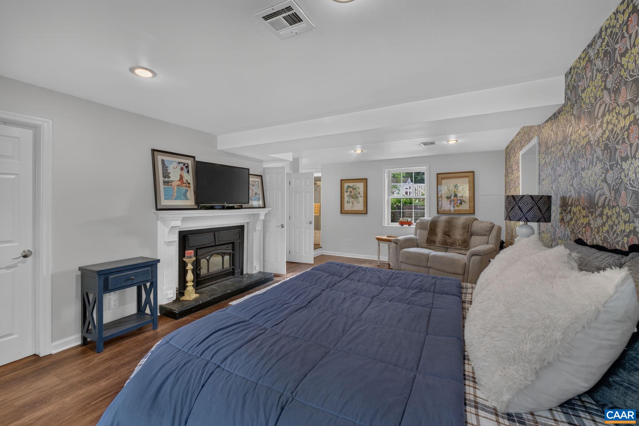 810 EMERSON DR, CHARLOTTESVILLE, Virginia 22901, 3 Bedrooms Bedrooms, ,3 BathroomsBathrooms,Residential,810 EMERSON DR,682716 MLS # 682716