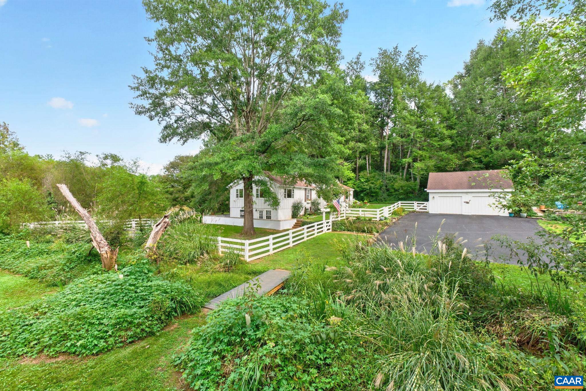 810 EMERSON DR, CHARLOTTESVILLE, Virginia 22901, 3 Bedrooms Bedrooms, ,3 BathroomsBathrooms,Residential,810 EMERSON DR,682716 MLS # 682716