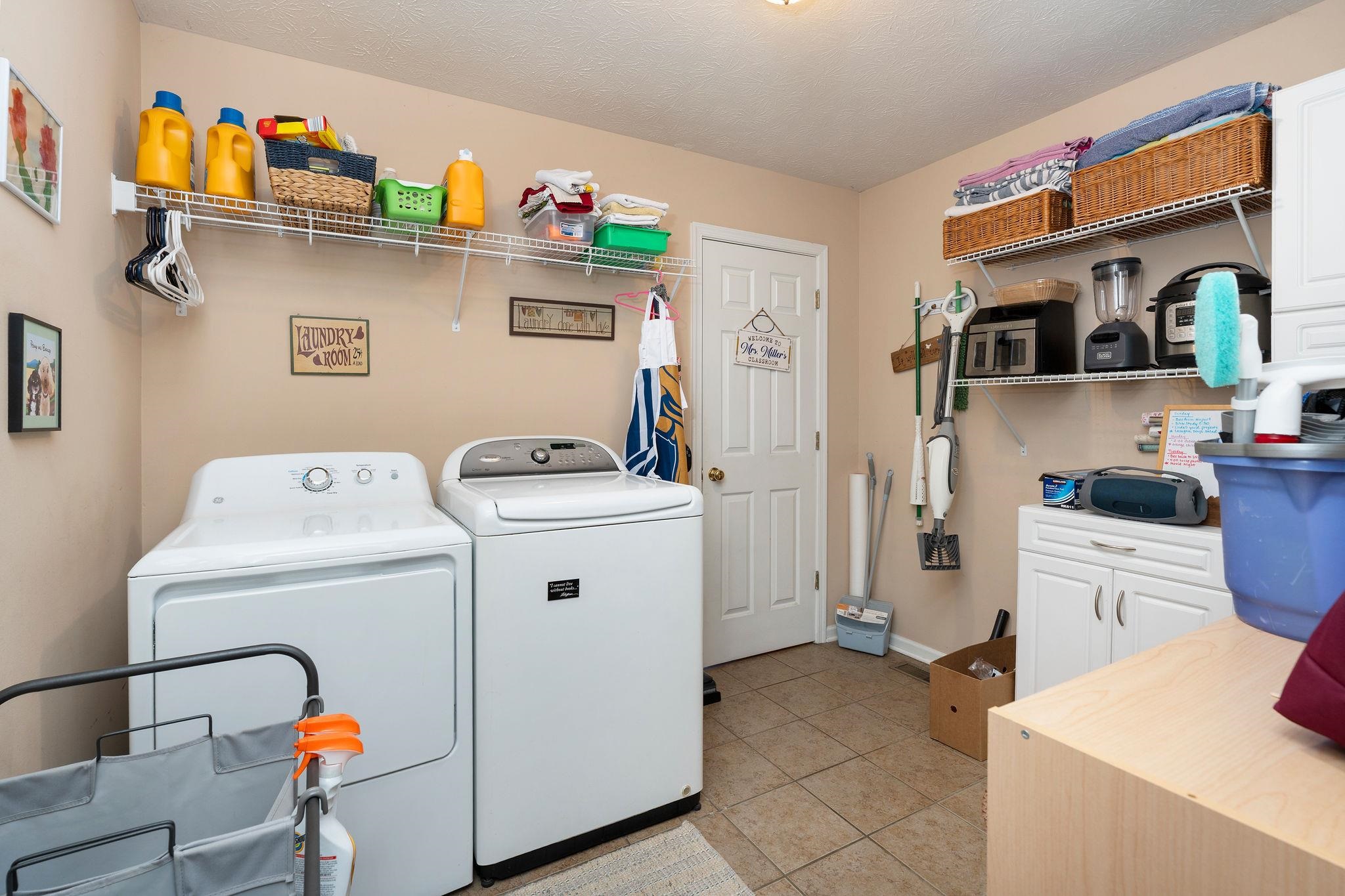 341 WYNDHAM HILL DR, FISHERSVILLE, Virginia 22939, 5 Bedrooms Bedrooms, ,3 BathroomsBathrooms,Residential,341 WYNDHAM HILL DR,682749 MLS # 682749 341 WYNDHAM HILL DR, FISHERSVILLE, Virginia 22939, 5 Bedrooms Bedrooms, ,3 BathroomsBathrooms,Residential,341 WYNDHAM HILL DR,682749 MLS # 682749