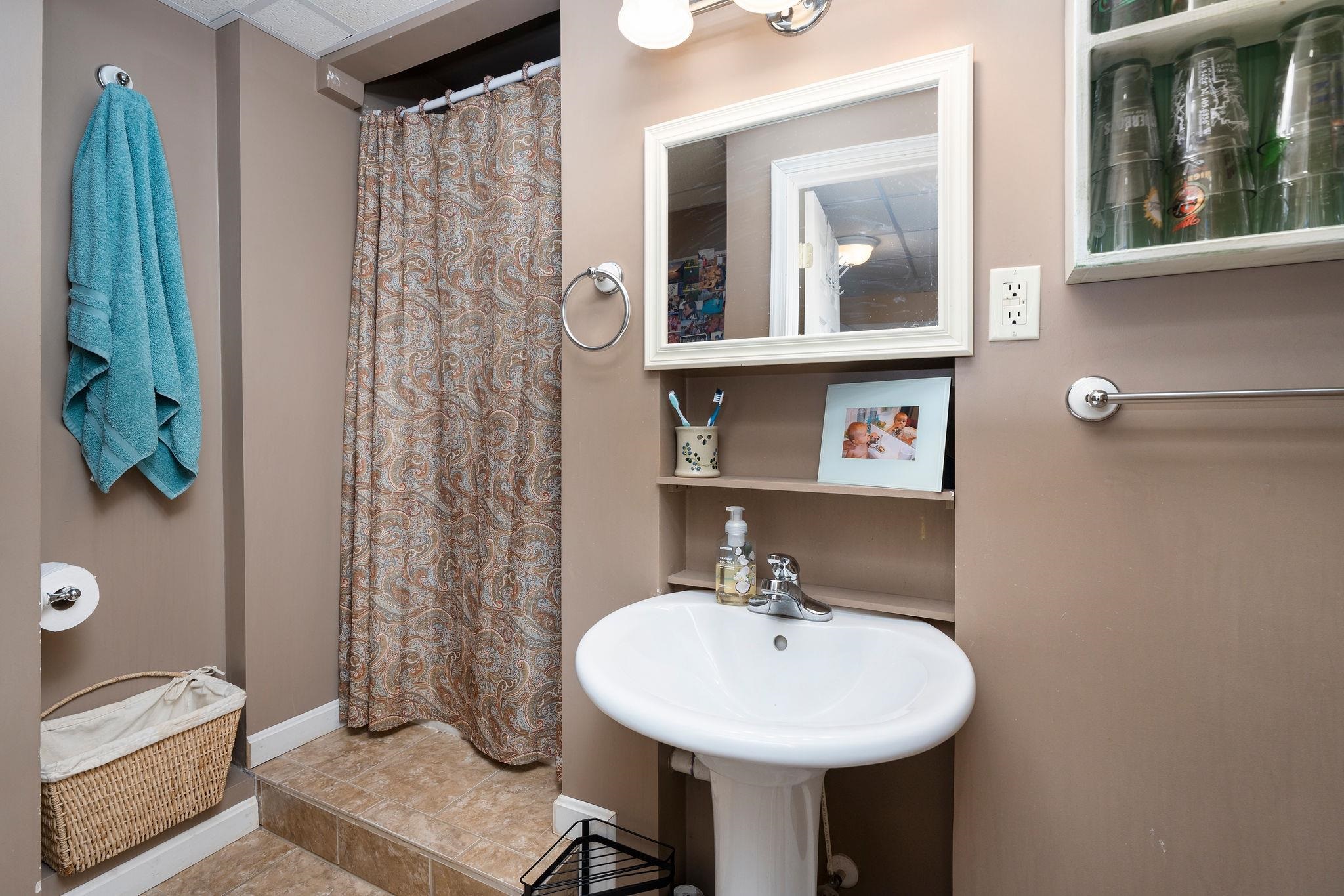 341 WYNDHAM HILL DR, FISHERSVILLE, Virginia 22939, 5 Bedrooms Bedrooms, ,3 BathroomsBathrooms,Residential,341 WYNDHAM HILL DR,682749 MLS # 682749 341 WYNDHAM HILL DR, FISHERSVILLE, Virginia 22939, 5 Bedrooms Bedrooms, ,3 BathroomsBathrooms,Residential,341 WYNDHAM HILL DR,682749 MLS # 682749