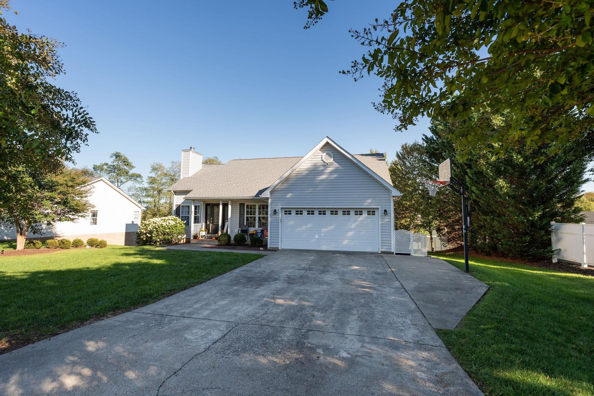 341 WYNDHAM HILL DR, FISHERSVILLE, Virginia 22939, 5 Bedrooms Bedrooms, ,3 BathroomsBathrooms,Residential,341 WYNDHAM HILL DR,682749 MLS # 682749 341 WYNDHAM HILL DR, FISHERSVILLE, Virginia 22939, 5 Bedrooms Bedrooms, ,3 BathroomsBathrooms,Residential,341 WYNDHAM HILL DR,682749 MLS # 682749