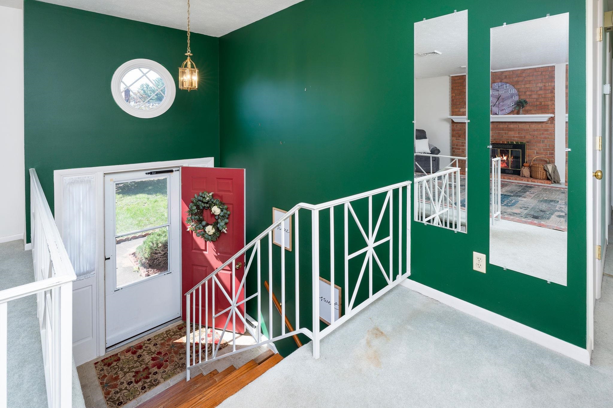 127 RIVER VIEW DR, VERONA, Virginia 24482, 4 Bedrooms Bedrooms, ,3 BathroomsBathrooms,Residential,127 RIVER VIEW DR,682750 MLS # 682750