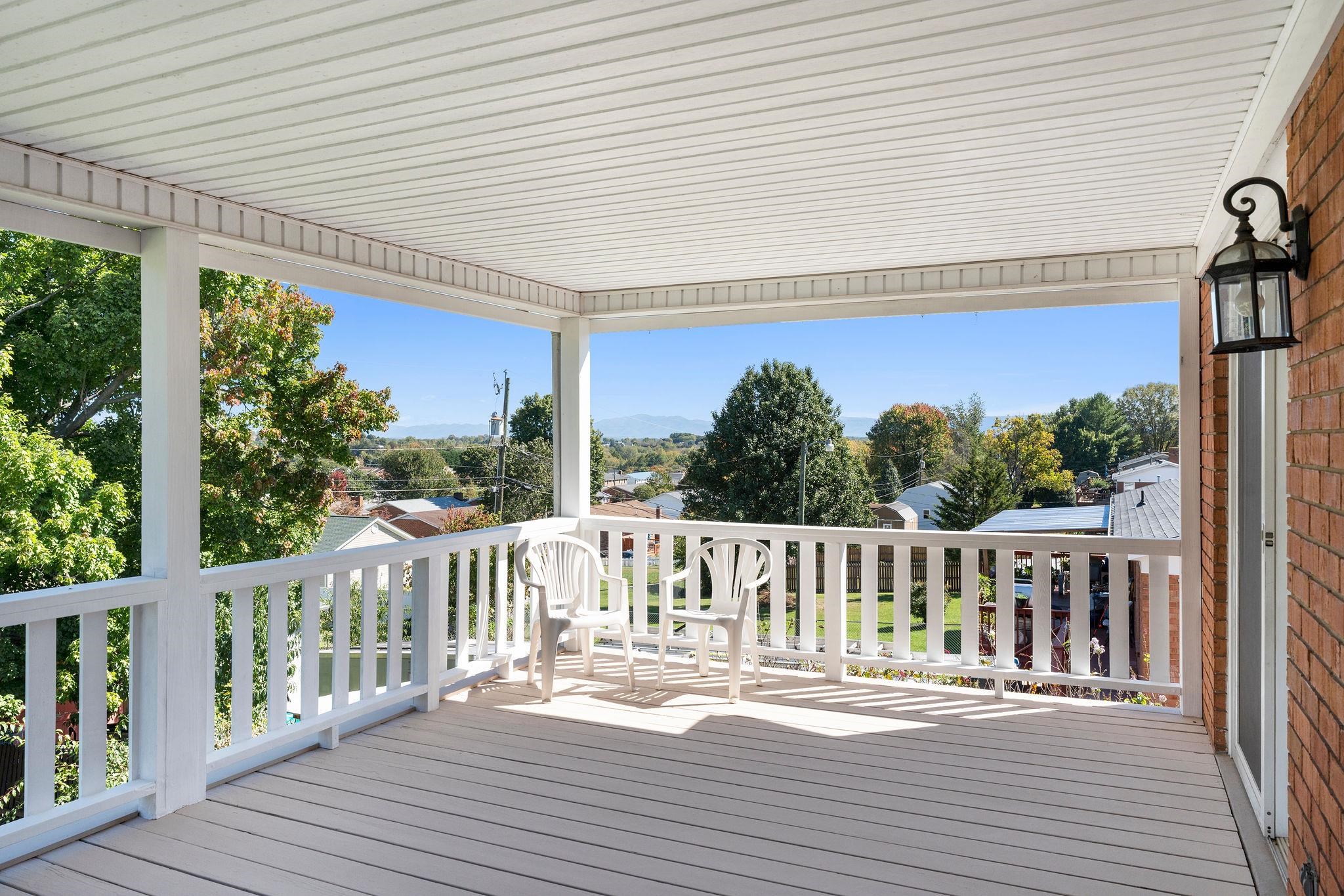 127 RIVER VIEW DR, VERONA, Virginia 24482, 4 Bedrooms Bedrooms, ,3 BathroomsBathrooms,Residential,127 RIVER VIEW DR,682750 MLS # 682750