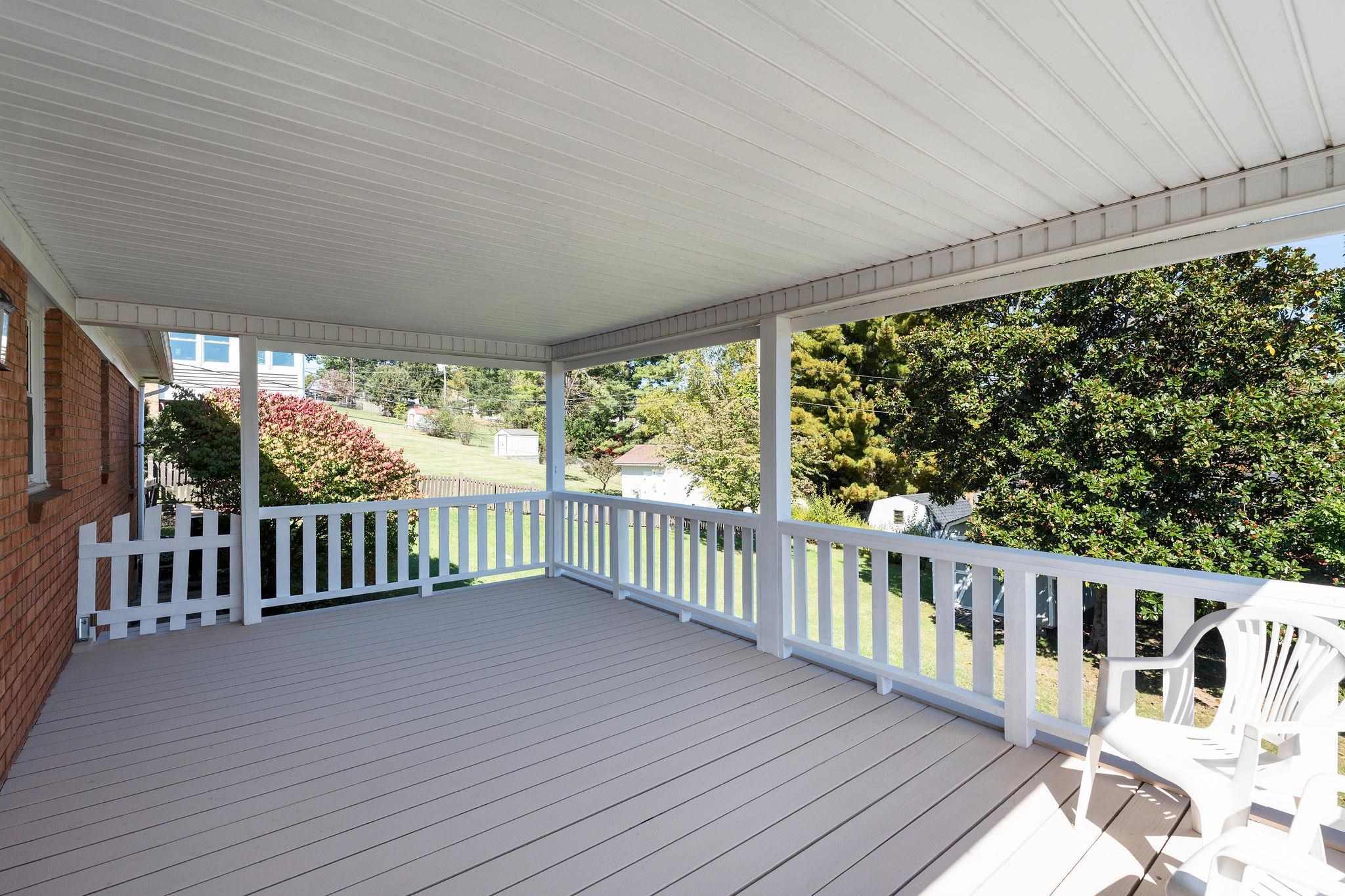 127 RIVER VIEW DR, VERONA, Virginia 24482, 4 Bedrooms Bedrooms, ,3 BathroomsBathrooms,Residential,127 RIVER VIEW DR,682750 MLS # 682750