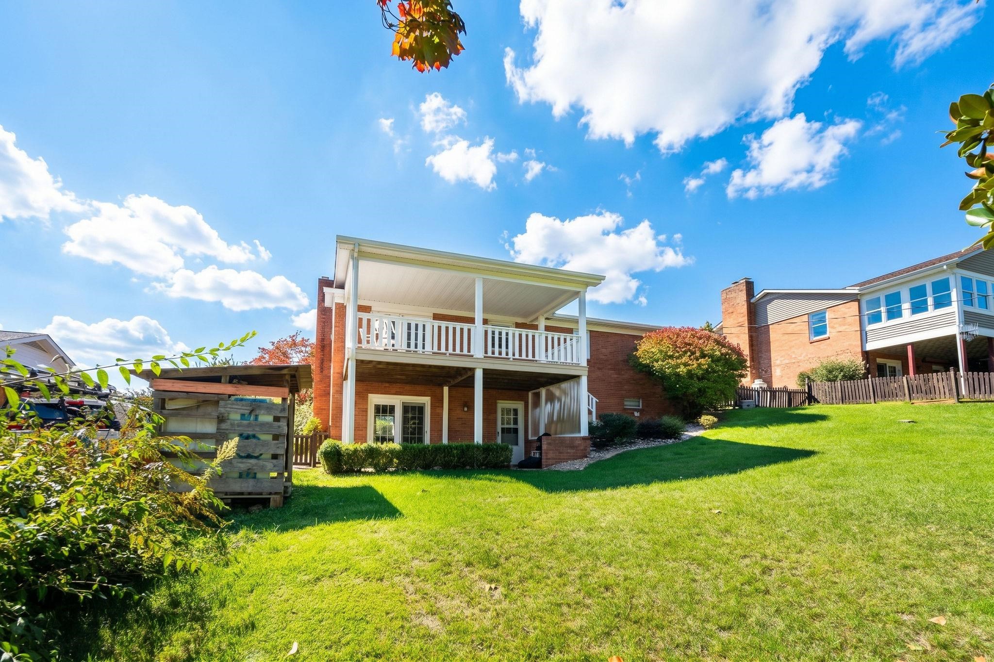 127 RIVER VIEW DR, VERONA, Virginia 24482, 4 Bedrooms Bedrooms, ,3 BathroomsBathrooms,Residential,127 RIVER VIEW DR,682750 MLS # 682750