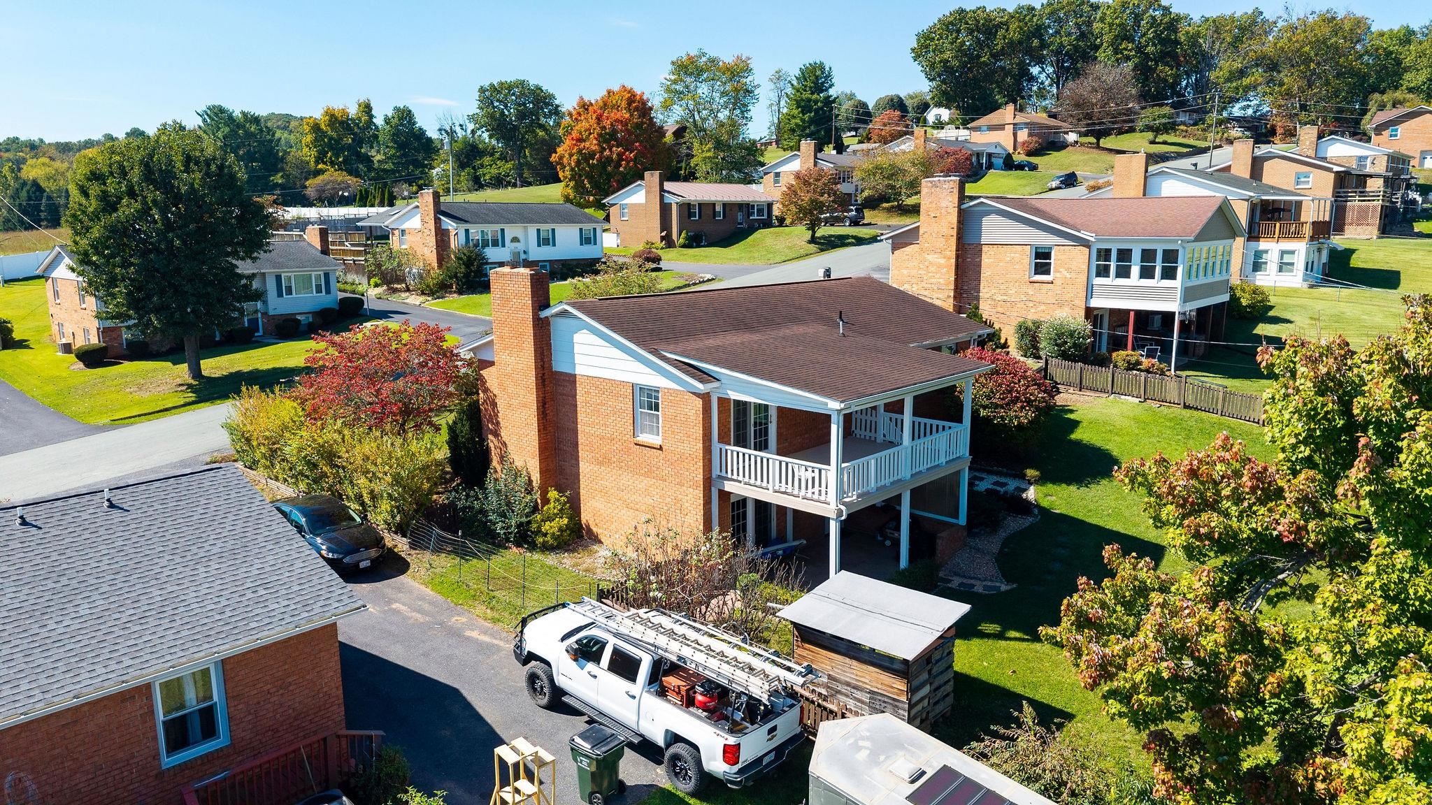 127 RIVER VIEW DR, VERONA, Virginia 24482, 4 Bedrooms Bedrooms, ,3 BathroomsBathrooms,Residential,127 RIVER VIEW DR,682750 MLS # 682750