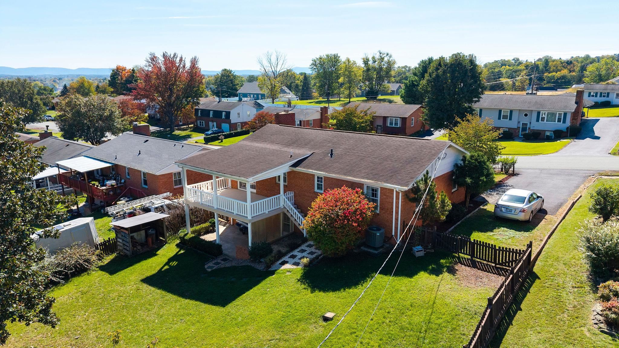 127 RIVER VIEW DR, VERONA, Virginia 24482, 4 Bedrooms Bedrooms, ,3 BathroomsBathrooms,Residential,127 RIVER VIEW DR,682750 MLS # 682750