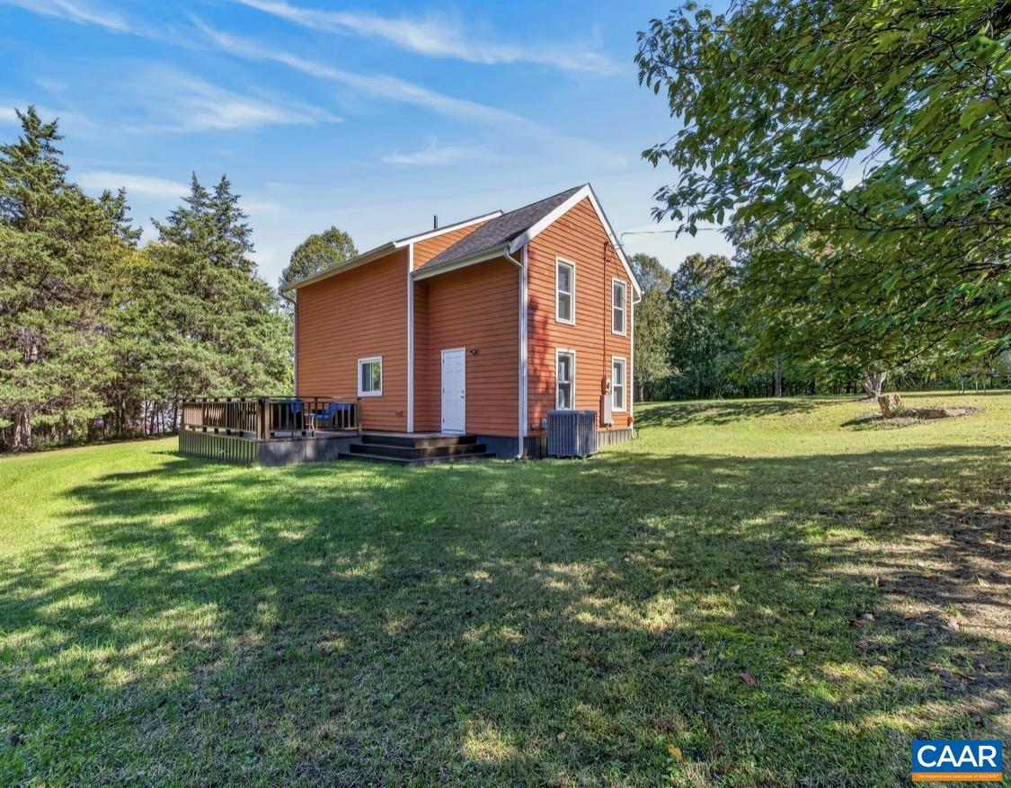 5512 SECRETARYS SAND RD, ESMONT, Virginia 22937, 3 Bedrooms Bedrooms, ,2 BathroomsBathrooms,Residential,5512 SECRETARYS SAND RD,682751 MLS # 682751