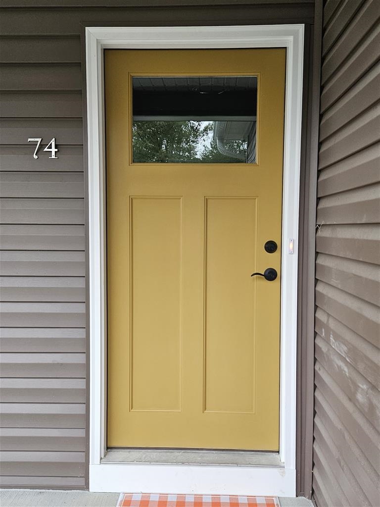 74 EVERGREEN CT, GROTTOES, Virginia 24421, 3 Bedrooms Bedrooms, ,2 BathroomsBathrooms,Residential,74 EVERGREEN CT,682765 MLS # 682765