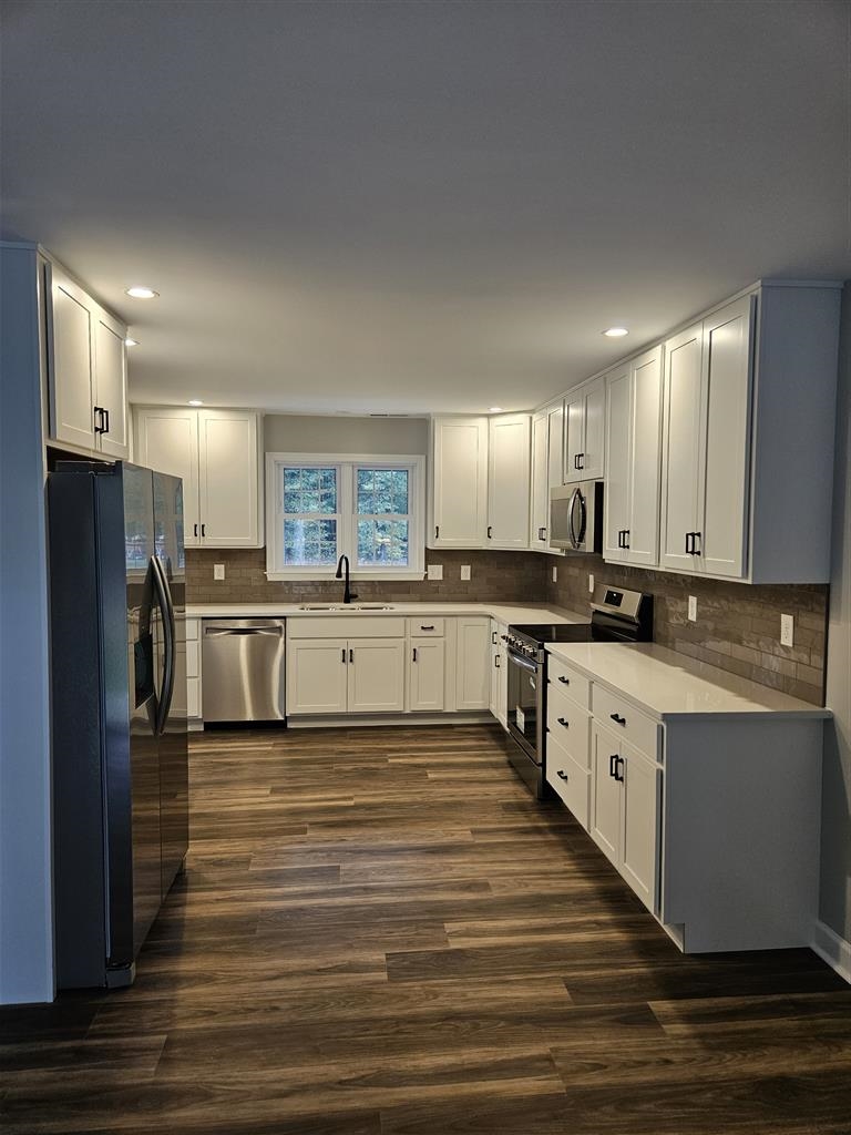 74 EVERGREEN CT, GROTTOES, Virginia 24421, 3 Bedrooms Bedrooms, ,2 BathroomsBathrooms,Residential,74 EVERGREEN CT,682765 MLS # 682765