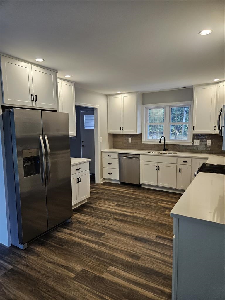 74 EVERGREEN CT, GROTTOES, Virginia 24421, 3 Bedrooms Bedrooms, ,2 BathroomsBathrooms,Residential,74 EVERGREEN CT,682765 MLS # 682765