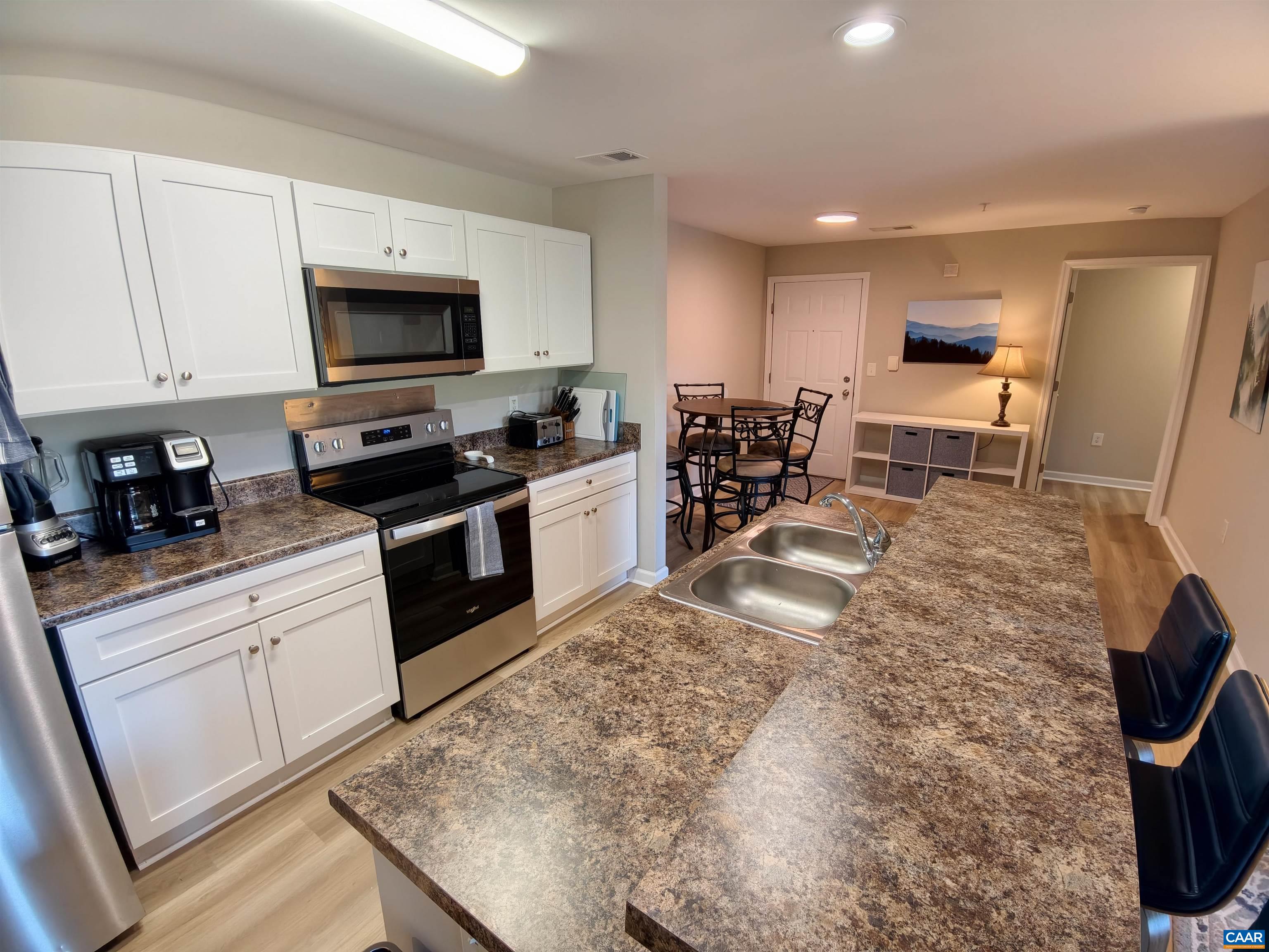 122 YELLOWSTONE DR, CHARLOTTESVILLE, Virginia 22903, 4 Bedrooms Bedrooms, ,4 BathroomsBathrooms,Residential,122 YELLOWSTONE DR,678146 MLS # 678146