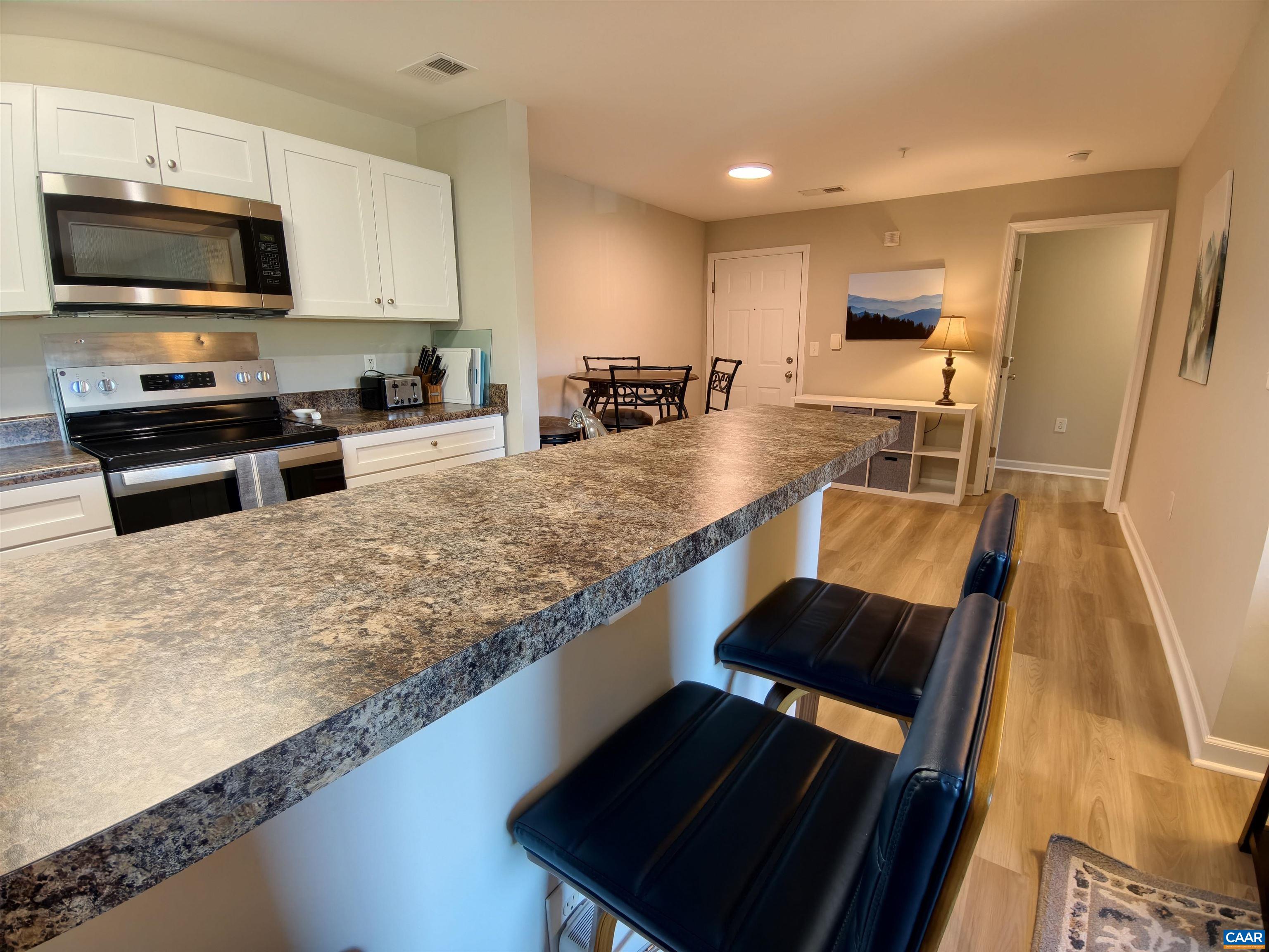 122 YELLOWSTONE DR, CHARLOTTESVILLE, Virginia 22903, 4 Bedrooms Bedrooms, ,4 BathroomsBathrooms,Residential,122 YELLOWSTONE DR,678146 MLS # 678146