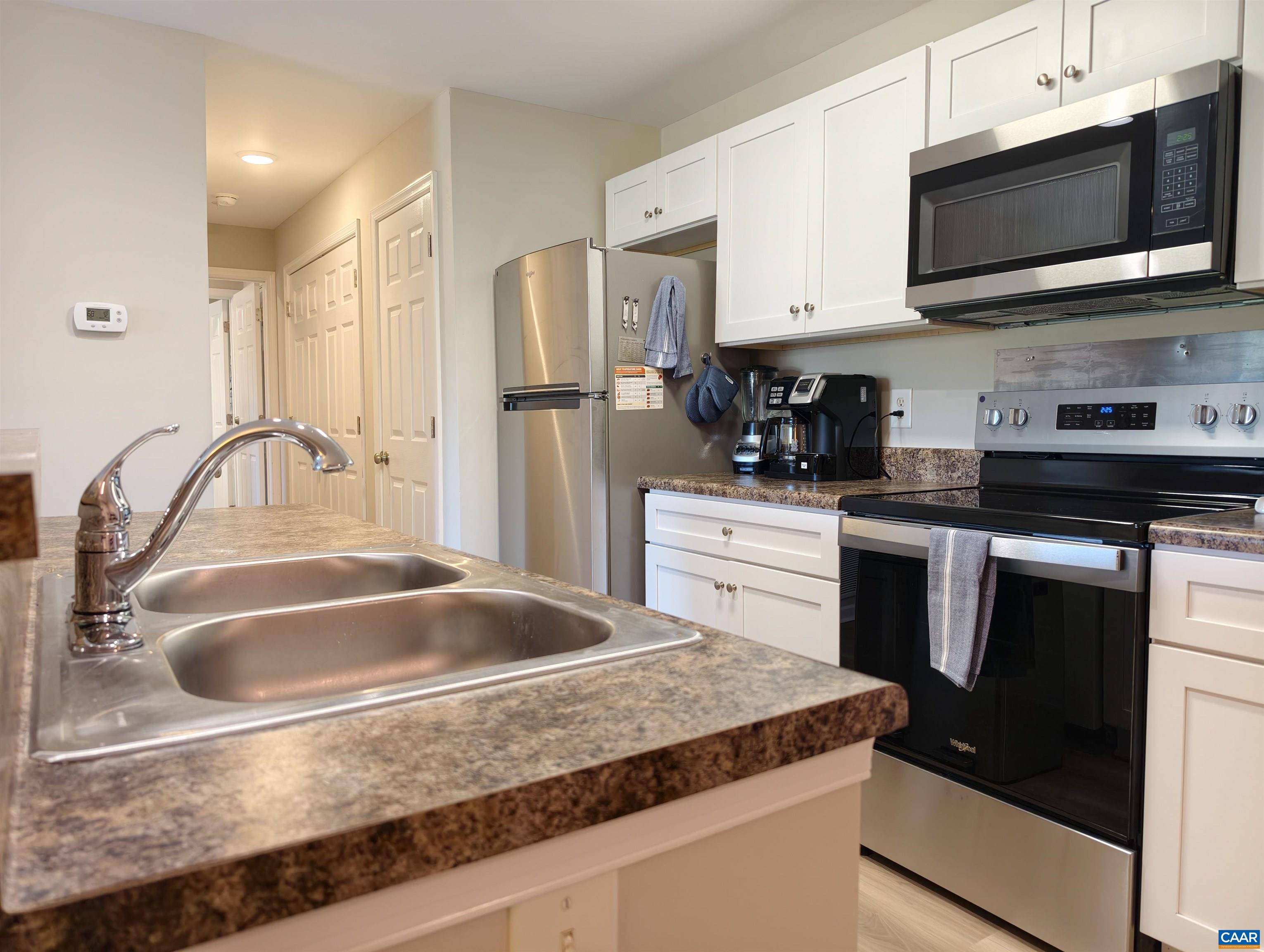 122 YELLOWSTONE DR, CHARLOTTESVILLE, Virginia 22903, 4 Bedrooms Bedrooms, ,4 BathroomsBathrooms,Residential,122 YELLOWSTONE DR,678146 MLS # 678146