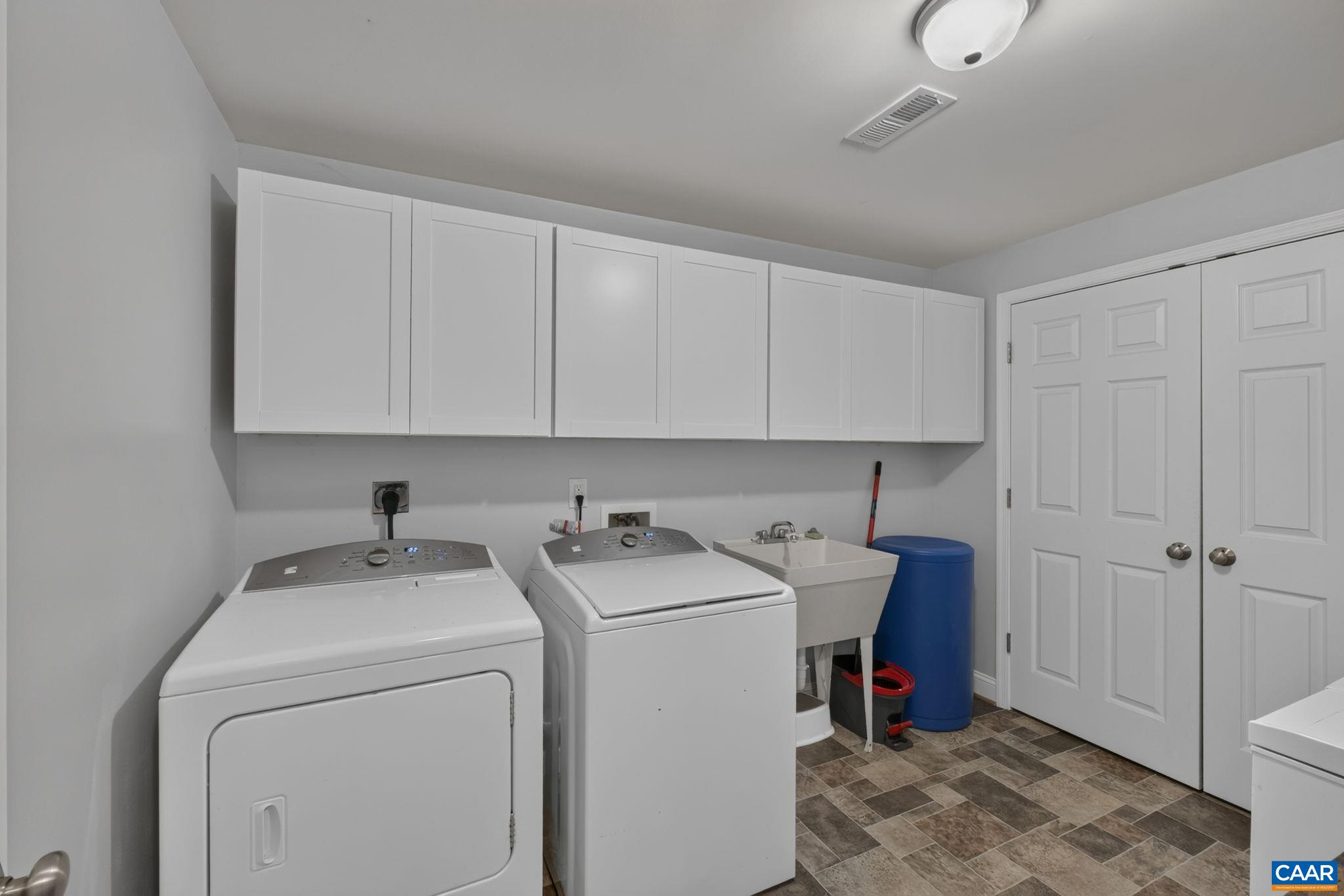 1055 DEER RUN DR, EARLYSVILLE, Virginia 22936, 3 Bedrooms Bedrooms, ,3 BathroomsBathrooms,Residential,1055 DEER RUN DR,682768 MLS # 682768