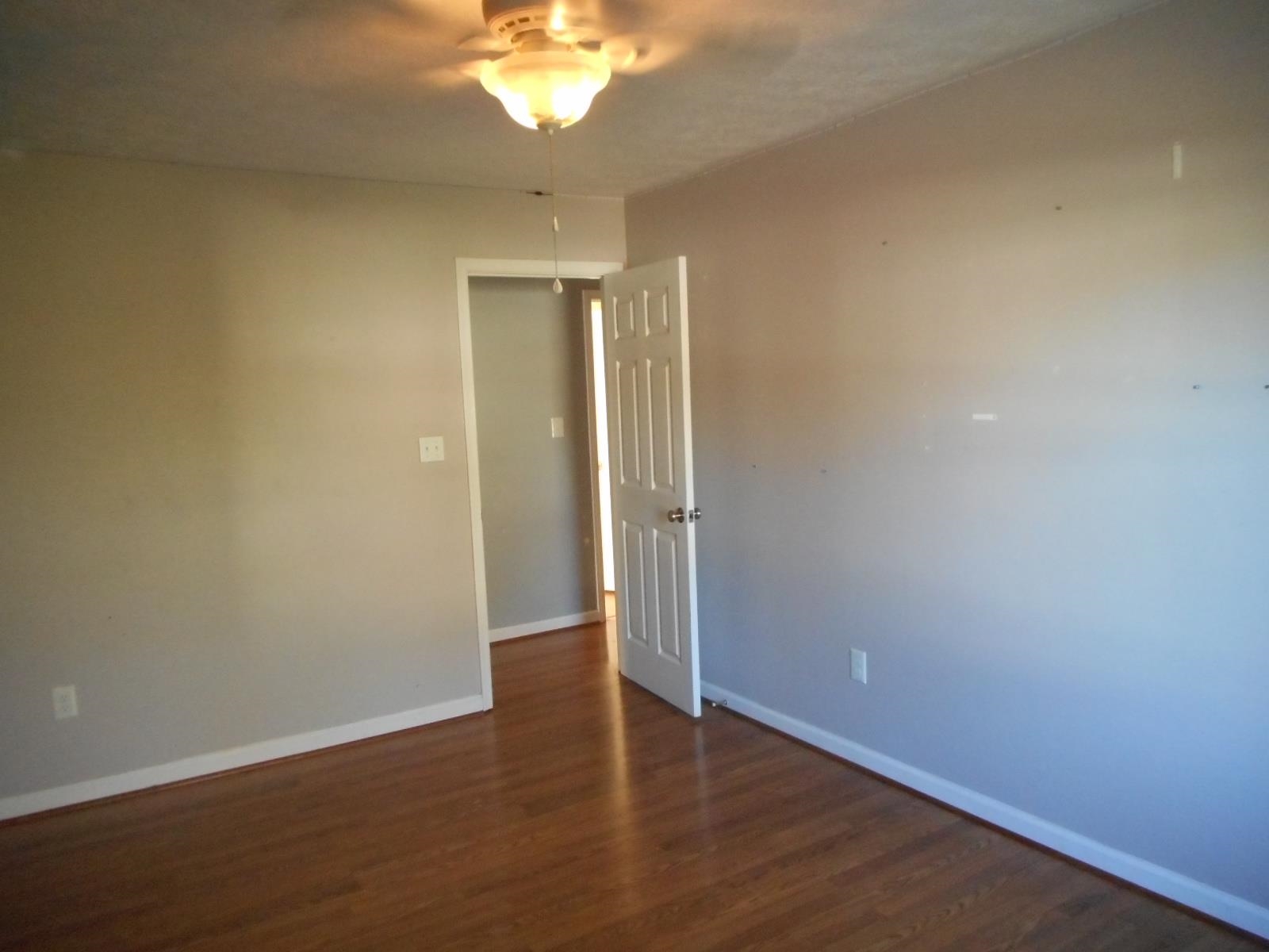 206 BRIDGEPORT DR, BRIDGEWATER, Virginia 22812, 4 Bedrooms Bedrooms, ,3 BathroomsBathrooms,Residential,VRM #229632,206 BRIDGEPORT DR,682769 MLS # 682769