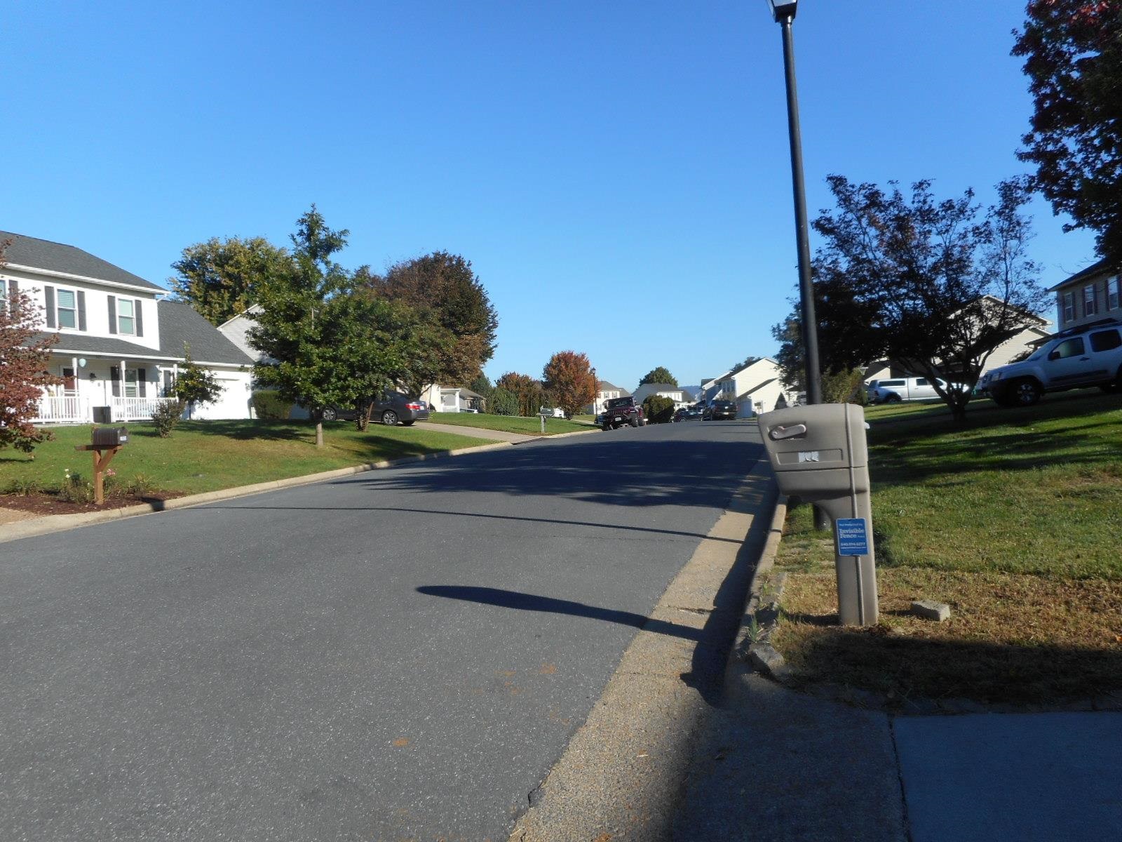206 BRIDGEPORT DR, BRIDGEWATER, Virginia 22812, 4 Bedrooms Bedrooms, ,3 BathroomsBathrooms,Residential,VRM #229632,206 BRIDGEPORT DR,682769 MLS # 682769