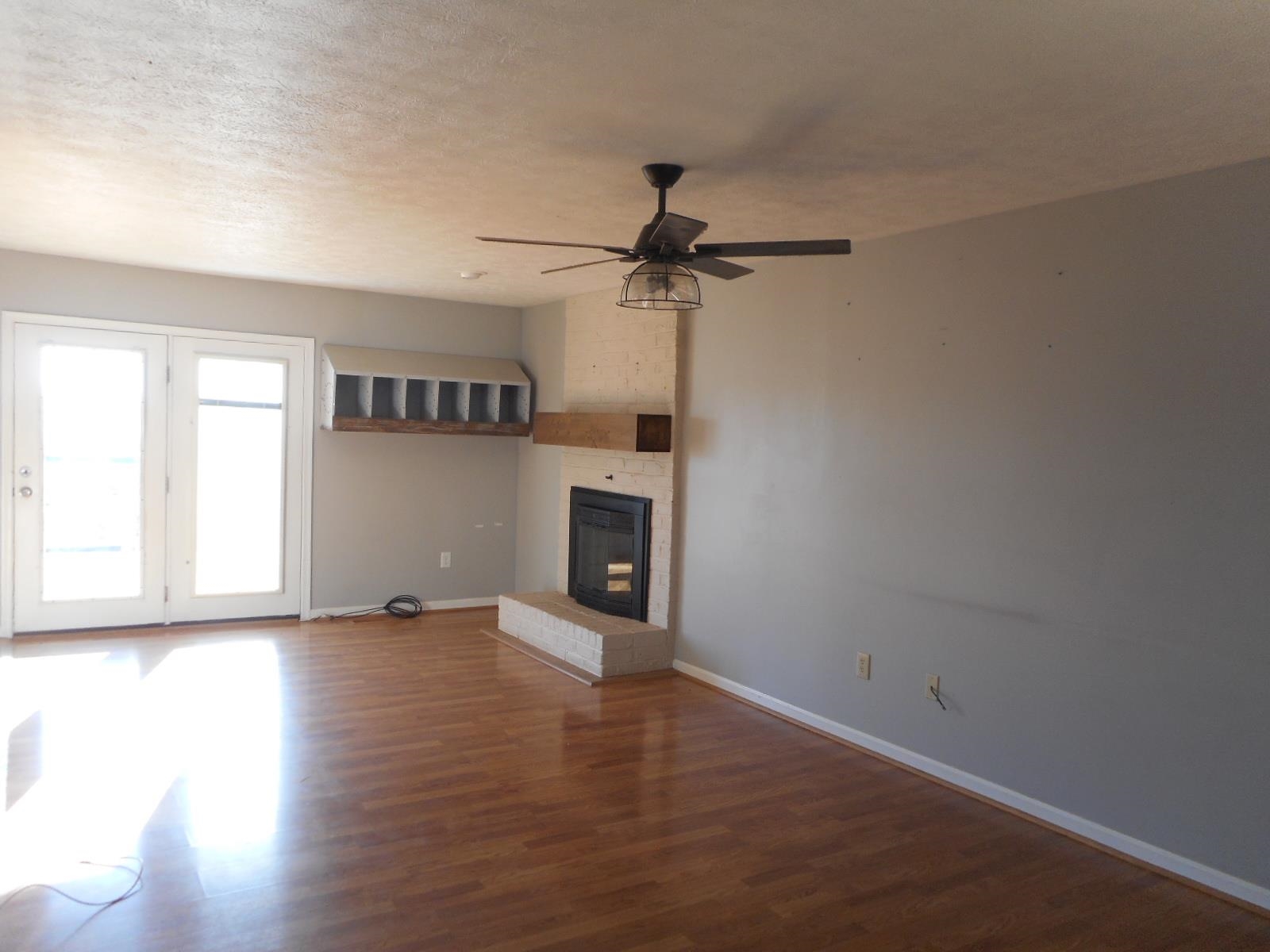 206 BRIDGEPORT DR, BRIDGEWATER, Virginia 22812, 4 Bedrooms Bedrooms, ,3 BathroomsBathrooms,Residential,VRM #229632,206 BRIDGEPORT DR,682769 MLS # 682769
