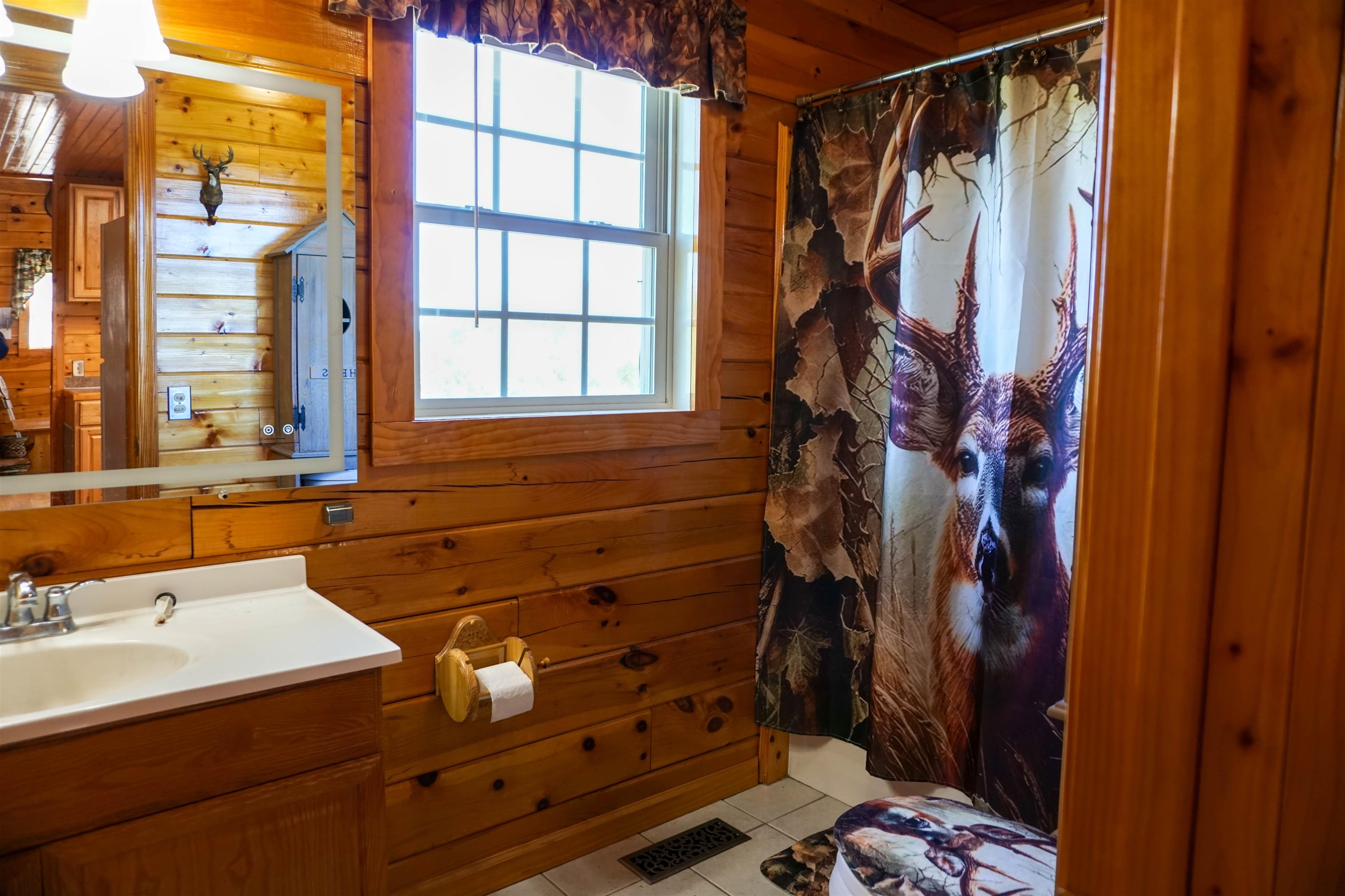 1475 OVERLOOK WAY, CLIFTON FORGE, Virginia 24422, 2 Bedrooms Bedrooms, ,3 BathroomsBathrooms,Residential,1475 OVERLOOK WAY,682770 MLS # 682770 1475 OVERLOOK WAY, CLIFTON FORGE, Virginia 24422, 2 Bedrooms Bedrooms, ,3 BathroomsBathrooms,Residential,1475 OVERLOOK WAY,682770 MLS # 682770