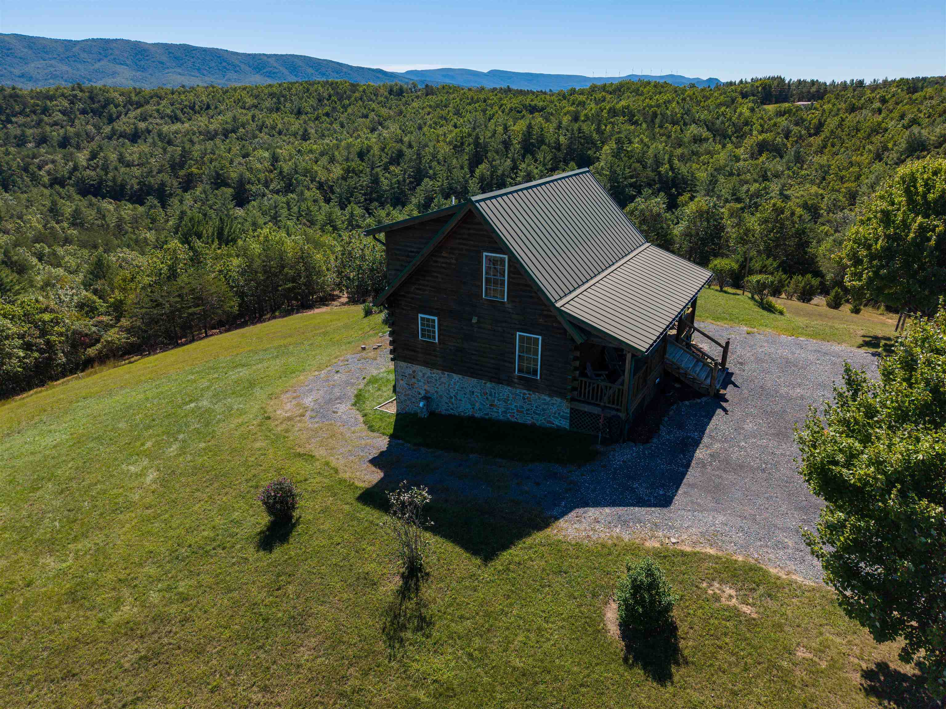 1475 OVERLOOK WAY, CLIFTON FORGE, Virginia 24422, 2 Bedrooms Bedrooms, ,3 BathroomsBathrooms,Residential,1475 OVERLOOK WAY,682770 MLS # 682770 1475 OVERLOOK WAY, CLIFTON FORGE, Virginia 24422, 2 Bedrooms Bedrooms, ,3 BathroomsBathrooms,Residential,1475 OVERLOOK WAY,682770 MLS # 682770