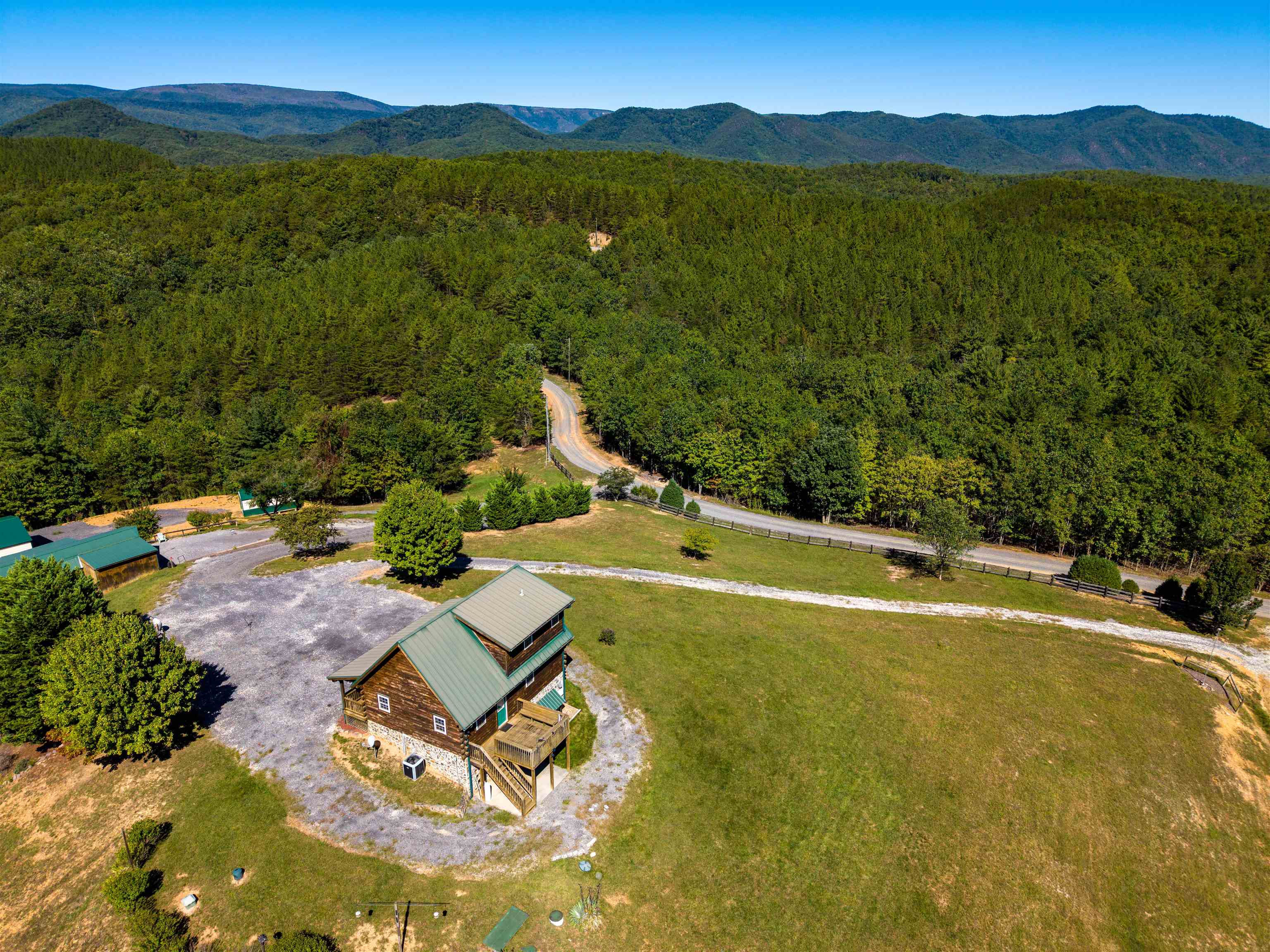 1475 OVERLOOK WAY, CLIFTON FORGE, Virginia 24422, 2 Bedrooms Bedrooms, ,3 BathroomsBathrooms,Residential,1475 OVERLOOK WAY,682770 MLS # 682770 1475 OVERLOOK WAY, CLIFTON FORGE, Virginia 24422, 2 Bedrooms Bedrooms, ,3 BathroomsBathrooms,Residential,1475 OVERLOOK WAY,682770 MLS # 682770