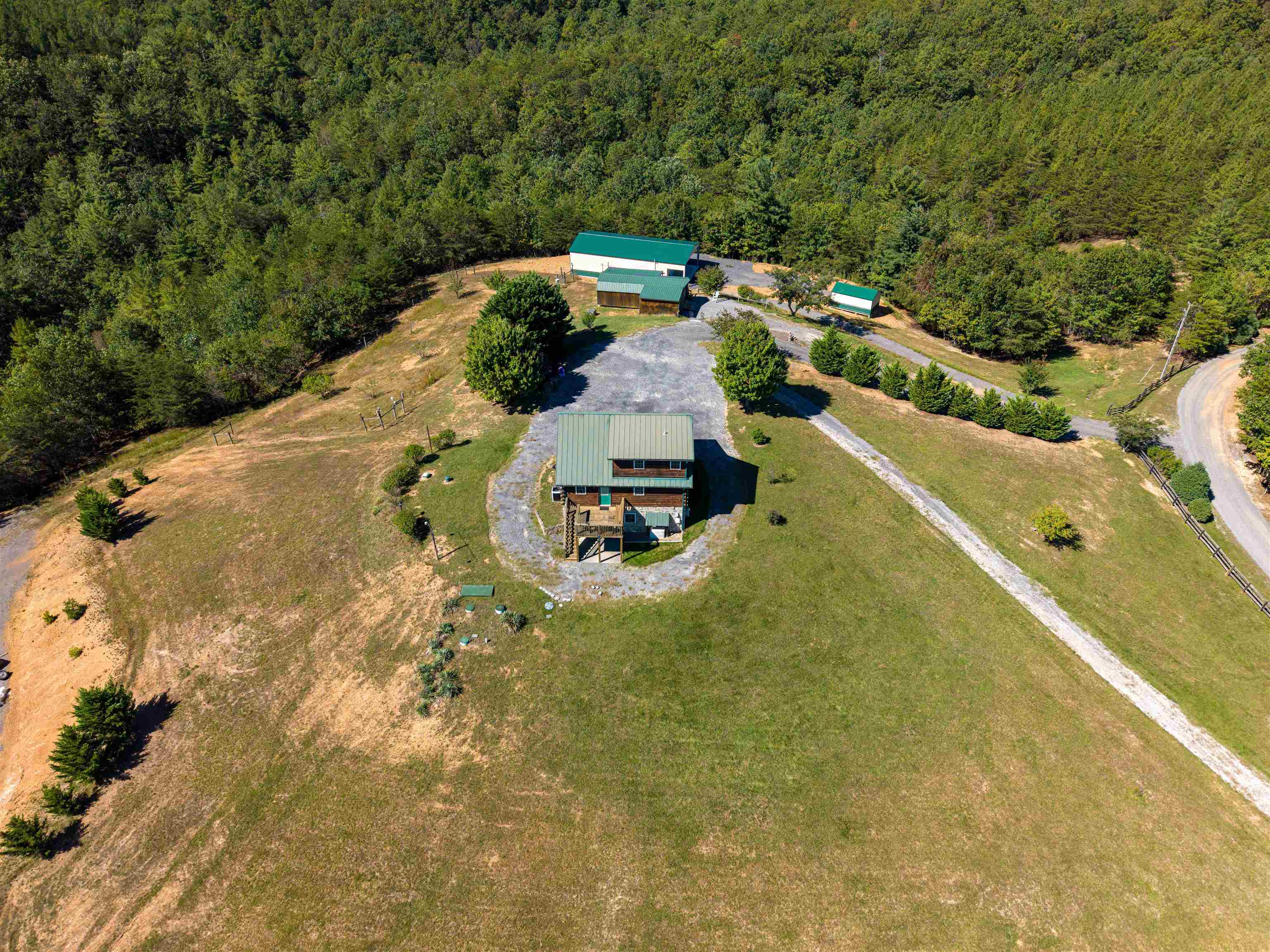1475 OVERLOOK WAY, CLIFTON FORGE, Virginia 24422, 2 Bedrooms Bedrooms, ,3 BathroomsBathrooms,Residential,1475 OVERLOOK WAY,682770 MLS # 682770 1475 OVERLOOK WAY, CLIFTON FORGE, Virginia 24422, 2 Bedrooms Bedrooms, ,3 BathroomsBathrooms,Residential,1475 OVERLOOK WAY,682770 MLS # 682770