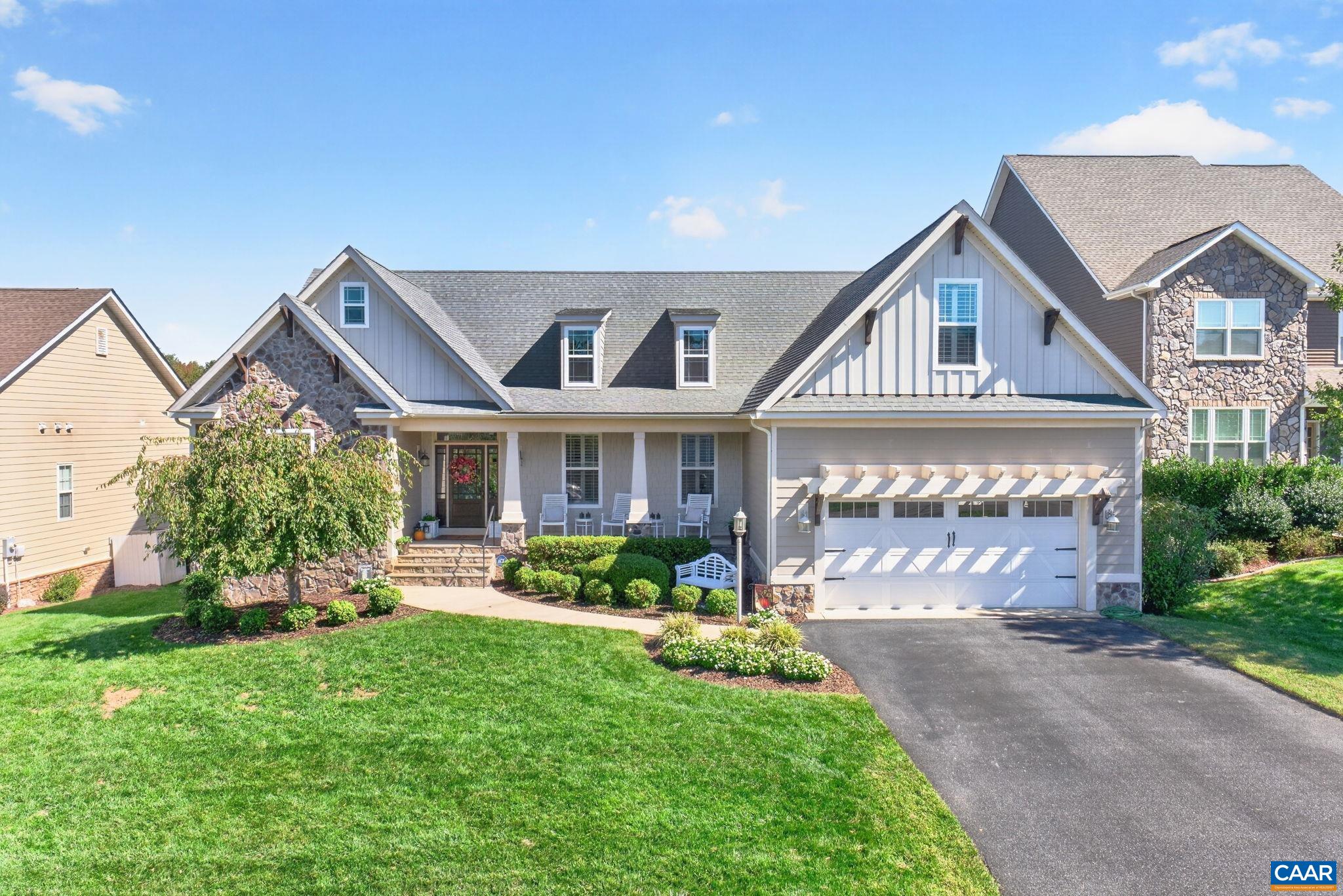 Welcome home to 185 Highland Circle! Welcome home to 185 Highland Circle!