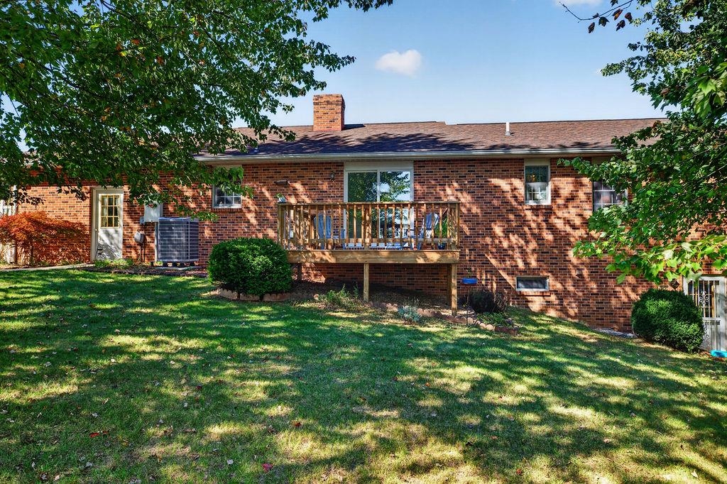 94 VALLEY VIEW AVE, MOUNT SIDNEY, Virginia 24467, 3 Bedrooms Bedrooms, ,3 BathroomsBathrooms,Residential,94 VALLEY VIEW AVE,682779 MLS # 682779