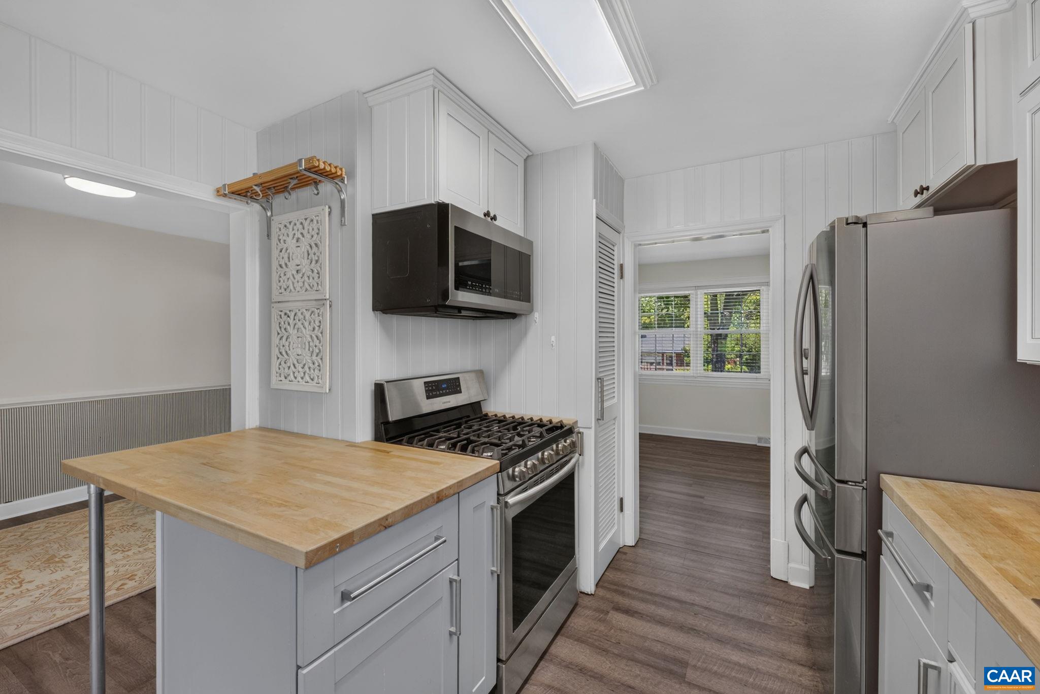 1008 SHERIDAN AVE, CHARLOTTESVILLE, Virginia 22901, 2 Bedrooms Bedrooms, ,1 BathroomBathrooms,Residential,1008 SHERIDAN AVE,682780 MLS # 682780