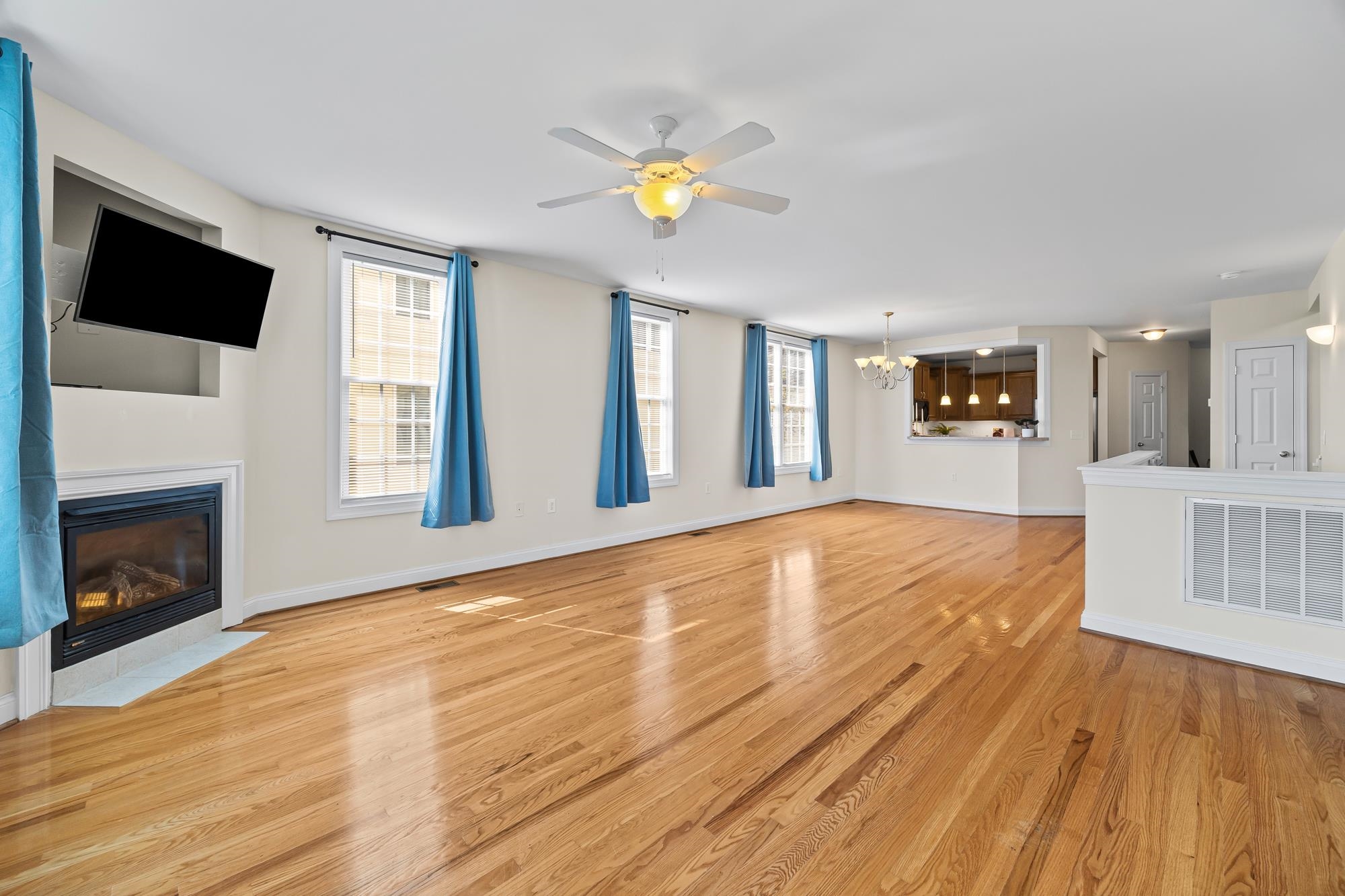 45 WINDGATE CIR, FISHERSVILLE, Virginia 22939, 2 Bedrooms Bedrooms, ,2 BathroomsBathrooms,Residential,full finished, walkout basement, Gorgeous mountain,45 WINDGATE CIR,682786 MLS # 682786 45 WINDGATE CIR, FISHERSVILLE, Virginia 22939, 2 Bedrooms Bedrooms, ,2 BathroomsBathrooms,Residential,full finished, walkout basement, Gorgeous mountain,45 WINDGATE CIR,682786 MLS # 682786