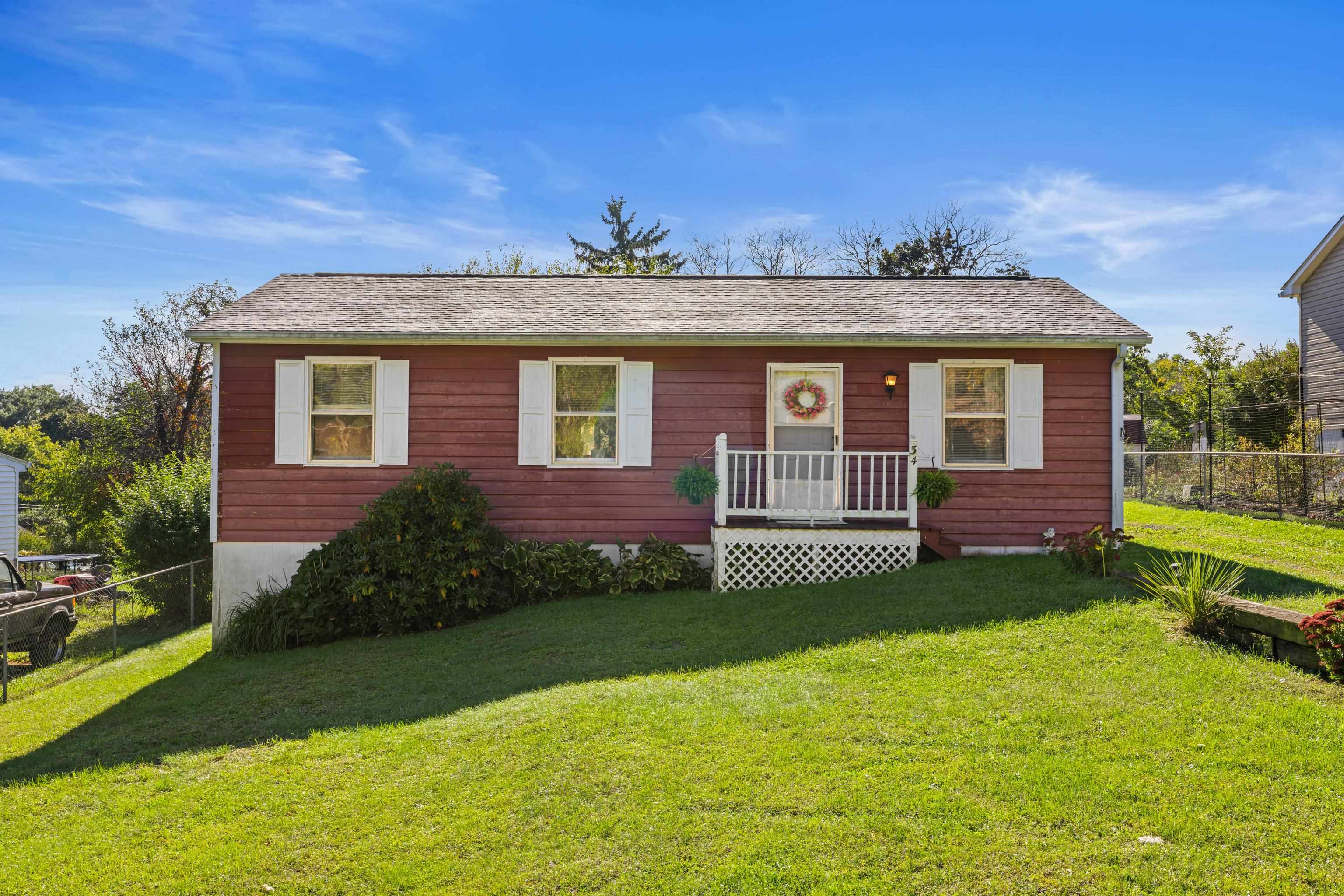 34 AUGUSTA ST, VERONA, Virginia 24482, 3 Bedrooms Bedrooms, ,1 BathroomBathrooms,Residential,34 AUGUSTA ST,682789 MLS # 682789