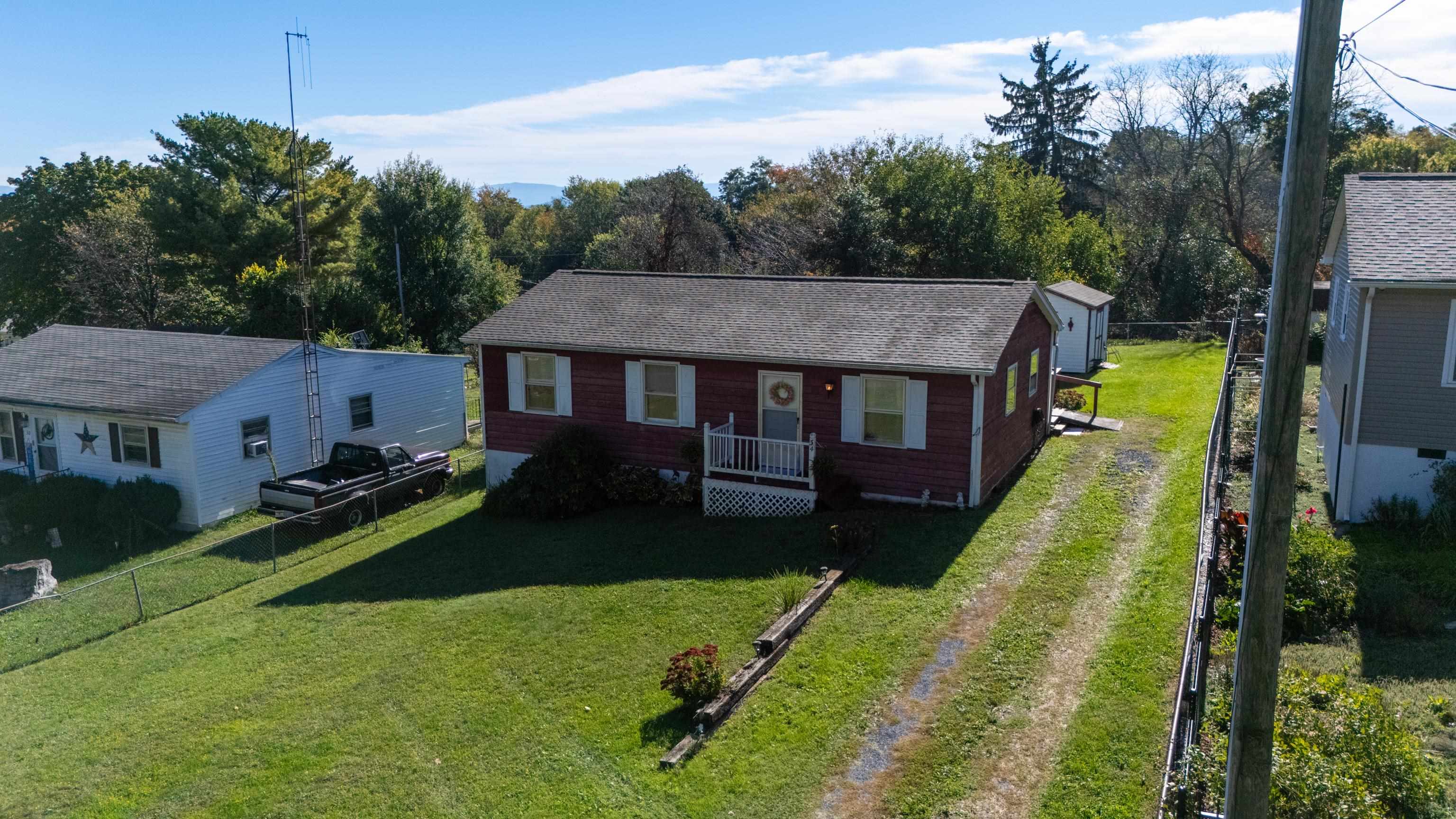 34 AUGUSTA ST, VERONA, Virginia 24482, 3 Bedrooms Bedrooms, ,1 BathroomBathrooms,Residential,34 AUGUSTA ST,682789 MLS # 682789