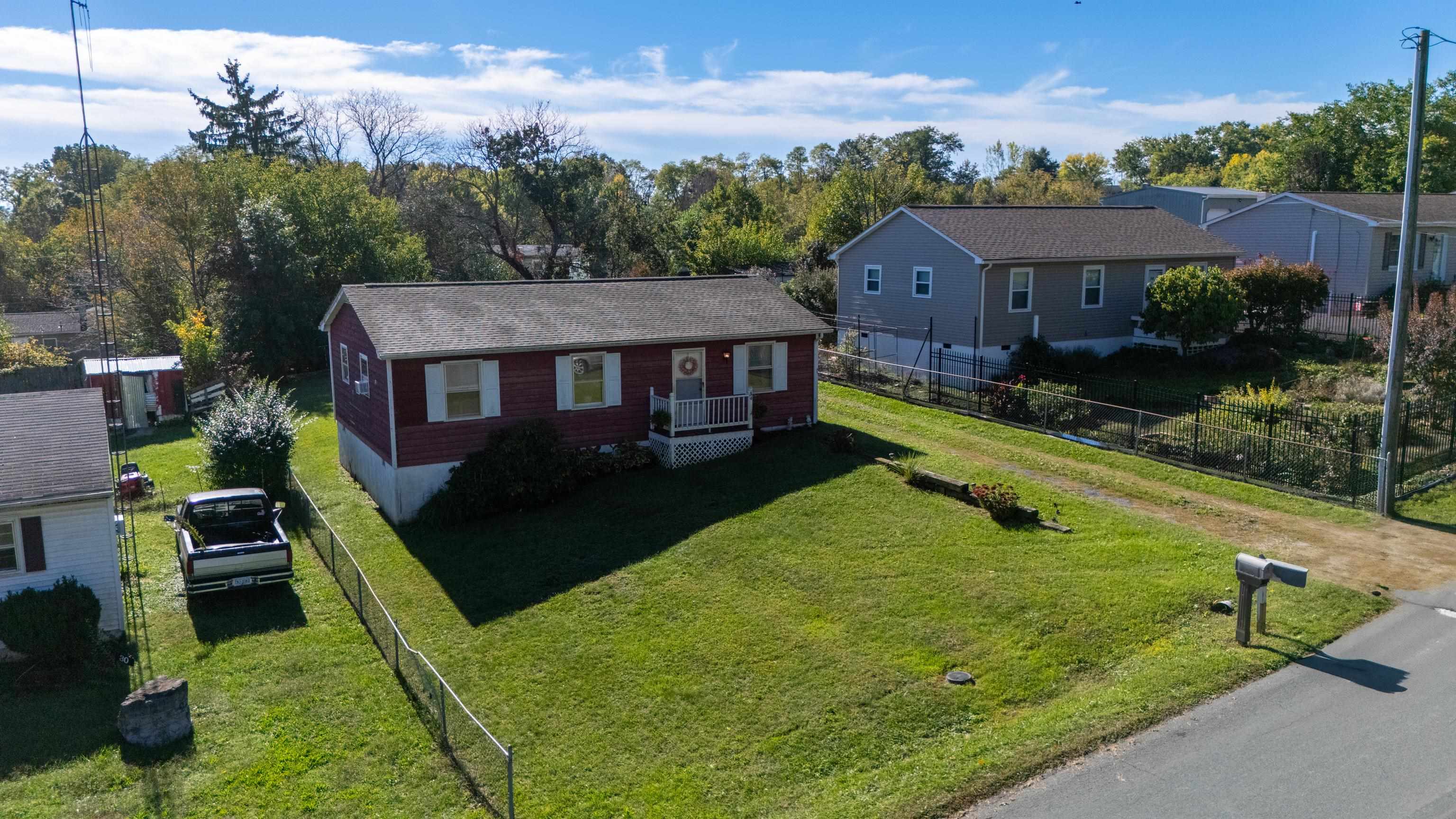 34 AUGUSTA ST, VERONA, Virginia 24482, 3 Bedrooms Bedrooms, ,1 BathroomBathrooms,Residential,34 AUGUSTA ST,682789 MLS # 682789