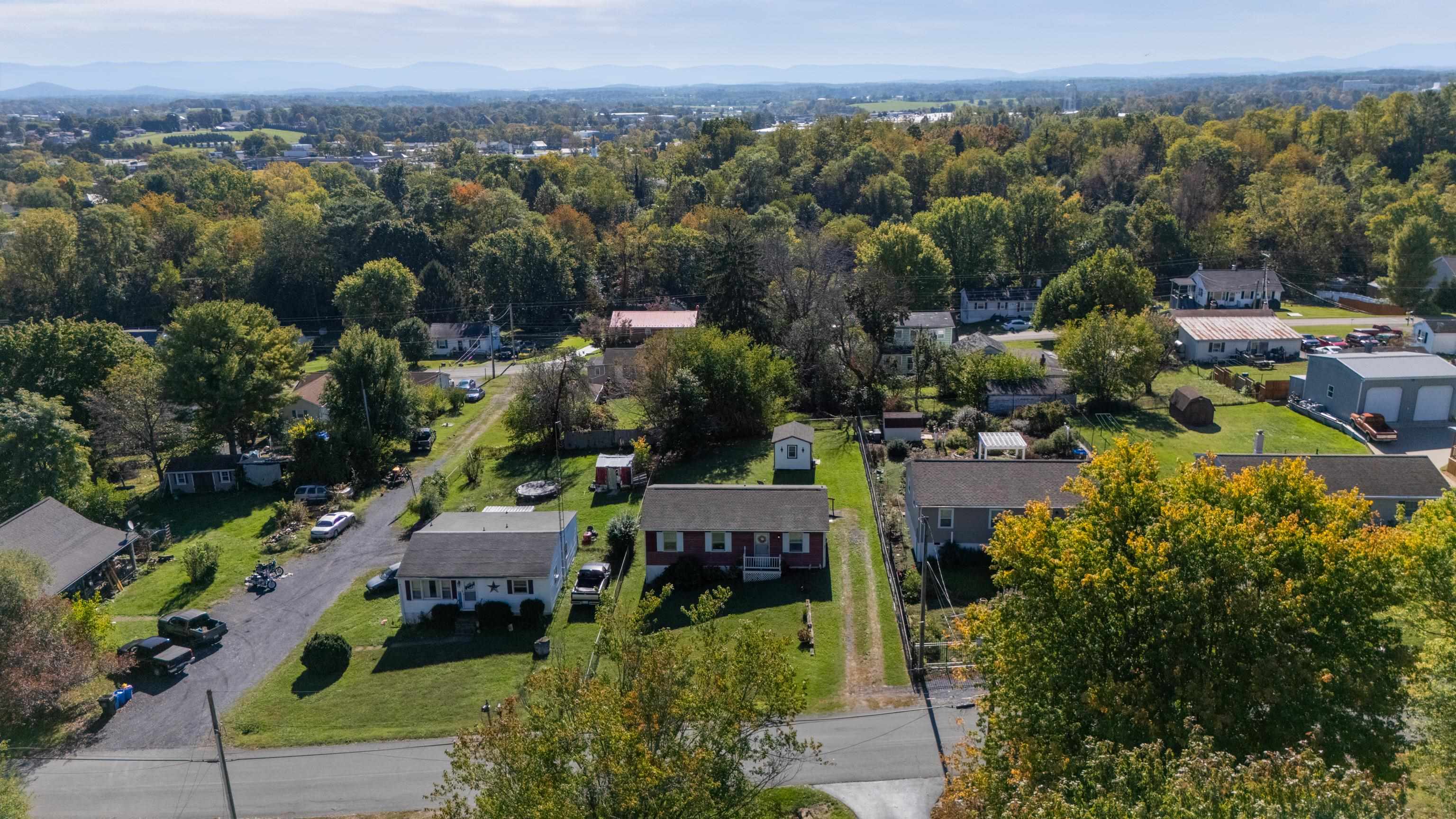 34 AUGUSTA ST, VERONA, Virginia 24482, 3 Bedrooms Bedrooms, ,1 BathroomBathrooms,Residential,34 AUGUSTA ST,682789 MLS # 682789