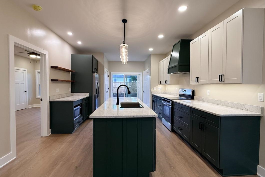 719 STUART ST, HARRISONBURG, Virginia 22802, 4 Bedrooms Bedrooms, ,2 BathroomsBathrooms,Residential,719 STUART ST,682407 MLS # 682407 719 STUART ST, HARRISONBURG, Virginia 22802, 4 Bedrooms Bedrooms, ,2 BathroomsBathrooms,Residential,719 STUART ST,682407 MLS # 682407