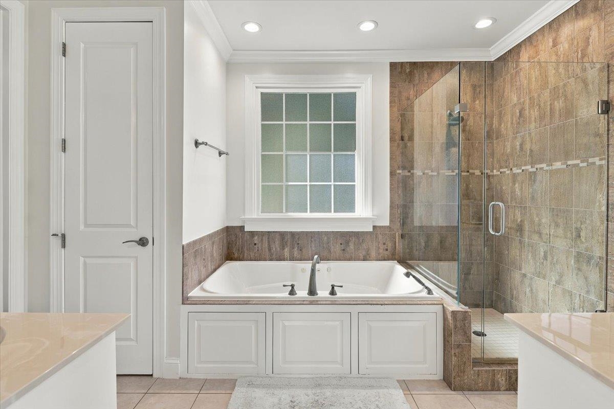 206 BLUE STONE HILLS DR, HARRISONBURG, Virginia 22801, 5 Bedrooms Bedrooms, ,4 BathroomsBathrooms,Residential,206 BLUE STONE HILLS DR,682633 MLS # 682633