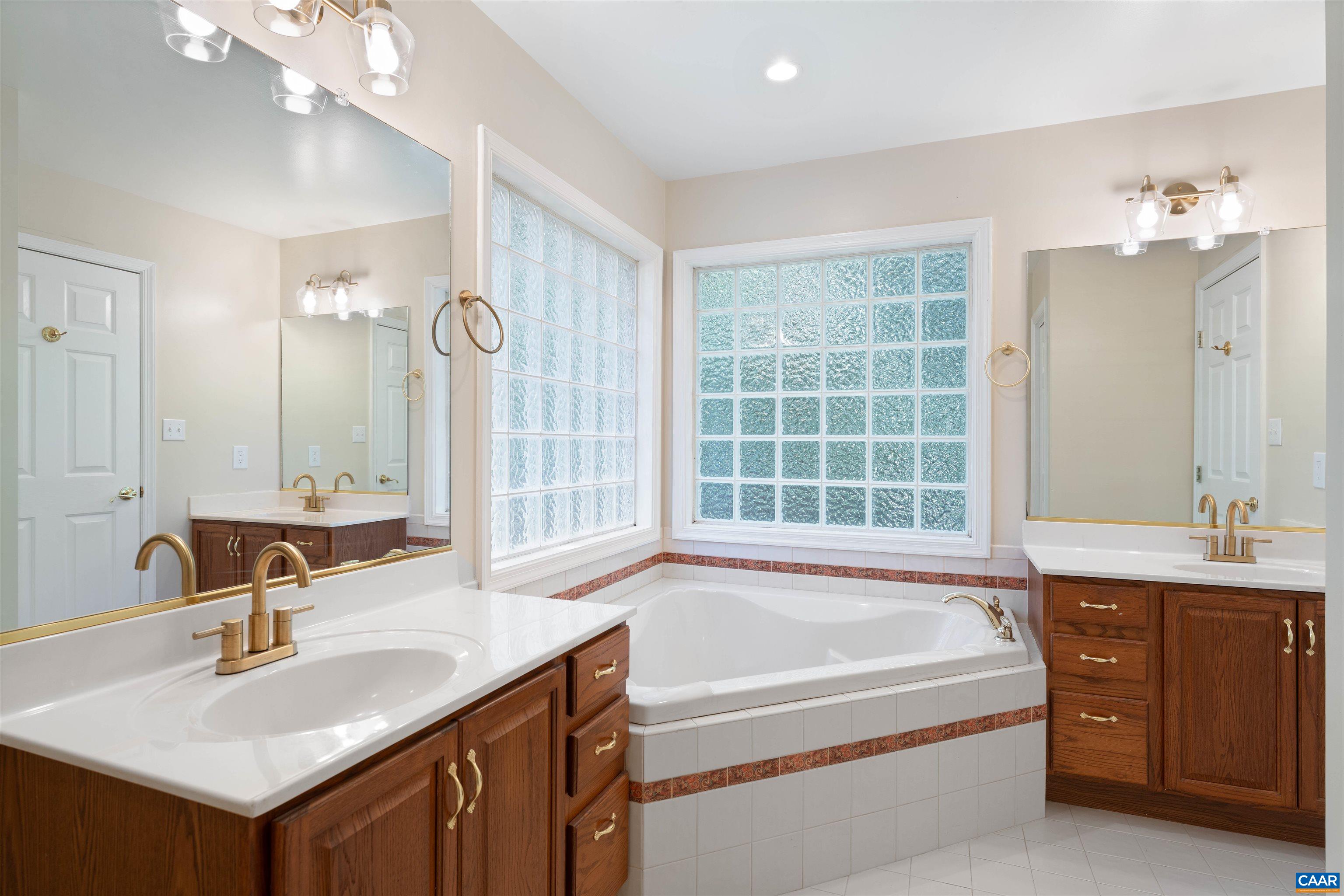 4 LOCKS RD, PALMYRA, Virginia 22963, 4 Bedrooms Bedrooms, ,3 BathroomsBathrooms,Residential,4 LOCKS RD,682788 MLS # 682788 4 LOCKS RD, PALMYRA, Virginia 22963, 4 Bedrooms Bedrooms, ,3 BathroomsBathrooms,Residential,4 LOCKS RD,682788 MLS # 682788