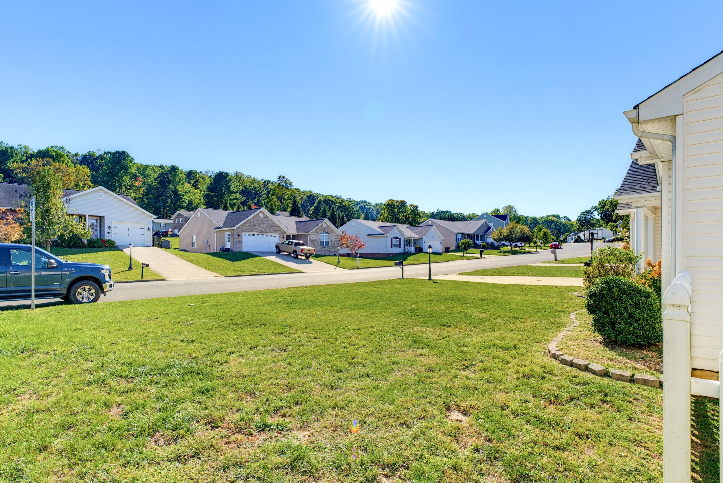 714 RITCHIE BLVD, STAUNTON, Virginia 24401, 3 Bedrooms Bedrooms, ,2 BathroomsBathrooms,Residential,714 RITCHIE BLVD,682790 MLS # 682790