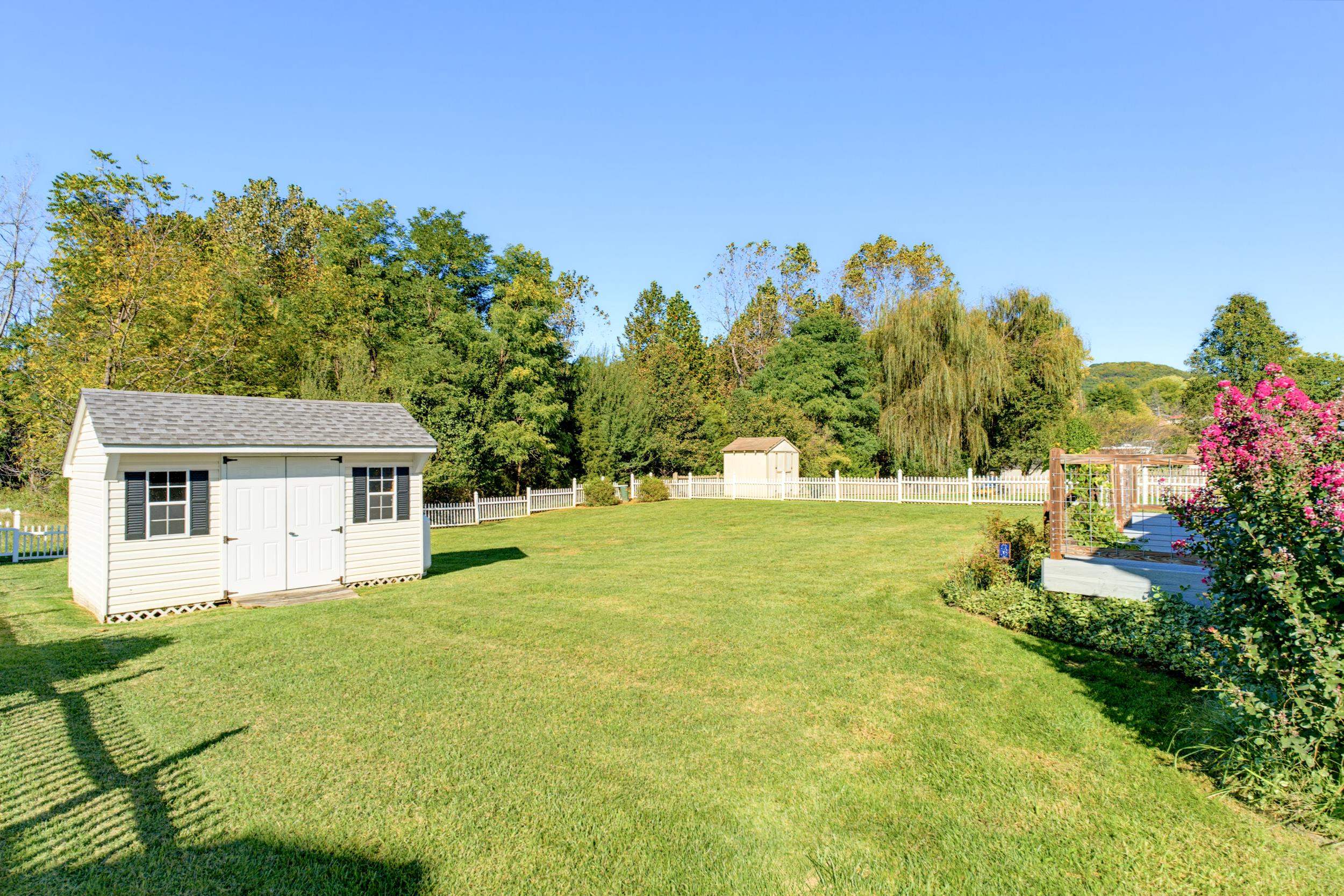 714 RITCHIE BLVD, STAUNTON, Virginia 24401, 3 Bedrooms Bedrooms, ,2 BathroomsBathrooms,Residential,714 RITCHIE BLVD,682790 MLS # 682790