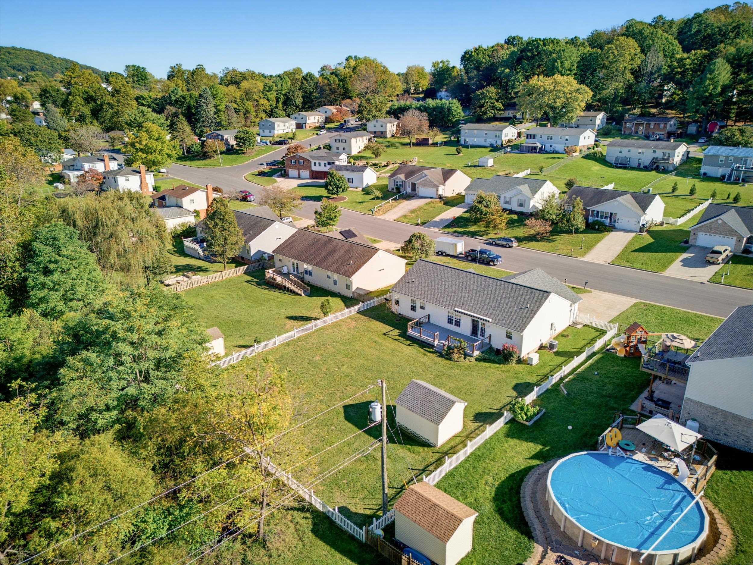 714 RITCHIE BLVD, STAUNTON, Virginia 24401, 3 Bedrooms Bedrooms, ,2 BathroomsBathrooms,Residential,714 RITCHIE BLVD,682790 MLS # 682790