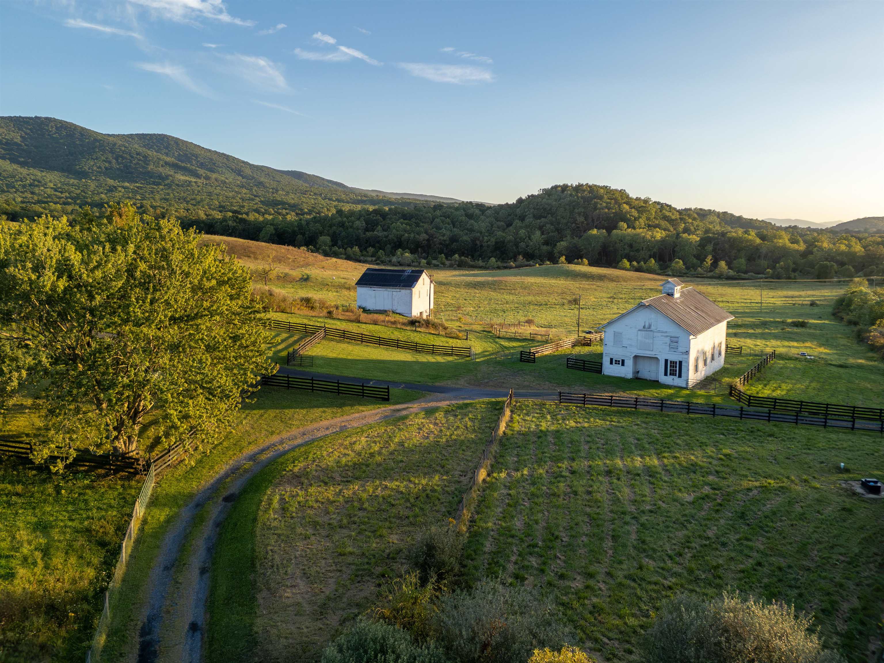 2276 LITTLE CALF PASTURE HWY, SWOOPE, Virginia 24479, 5 Bedrooms Bedrooms, ,3 BathroomsBathrooms,Residential,2276 LITTLE CALF PASTURE HWY,682794 MLS # 682794 2276 LITTLE CALF PASTURE HWY, SWOOPE, Virginia 24479, 5 Bedrooms Bedrooms, ,3 BathroomsBathrooms,Residential,2276 LITTLE CALF PASTURE HWY,682794 MLS # 682794