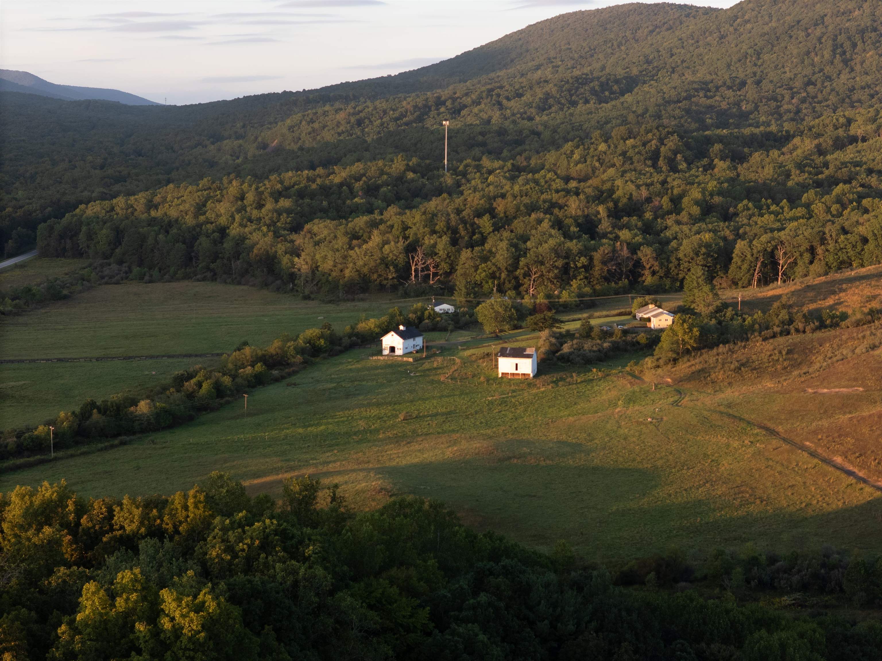 2276 LITTLE CALF PASTURE HWY, SWOOPE, Virginia 24479, 5 Bedrooms Bedrooms, ,3 BathroomsBathrooms,Residential,2276 LITTLE CALF PASTURE HWY,682794 MLS # 682794 2276 LITTLE CALF PASTURE HWY, SWOOPE, Virginia 24479, 5 Bedrooms Bedrooms, ,3 BathroomsBathrooms,Residential,2276 LITTLE CALF PASTURE HWY,682794 MLS # 682794