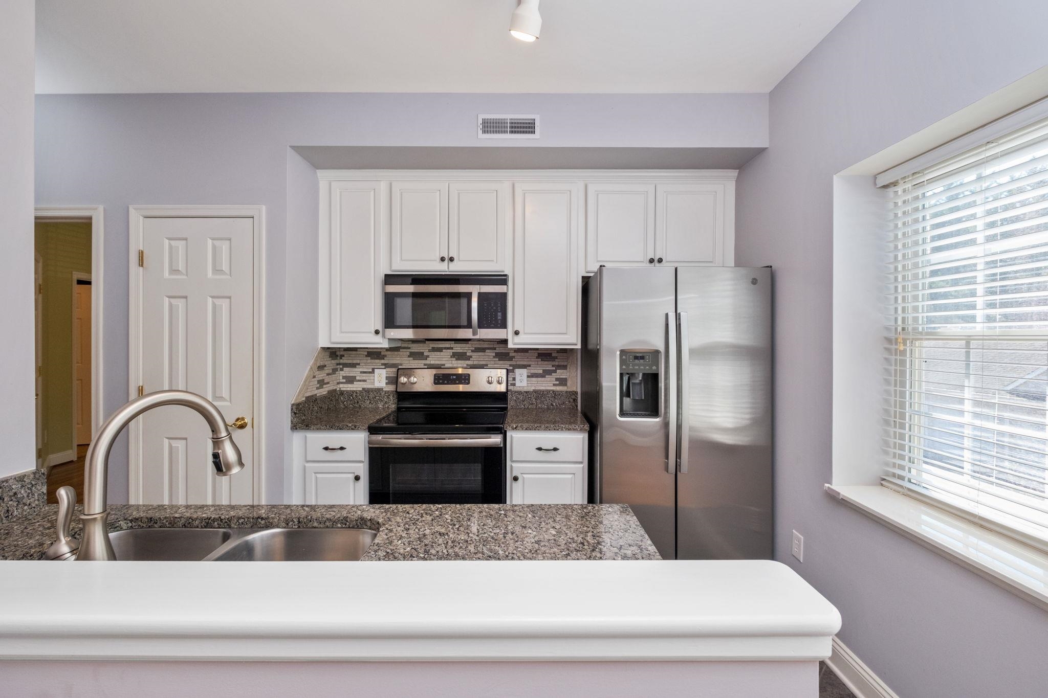 1410 N COALTER ST, STAUNTON, Virginia 24401, 2 Bedrooms Bedrooms, ,2 BathroomsBathrooms,Residential,1410 N COALTER ST,682796 MLS # 682796